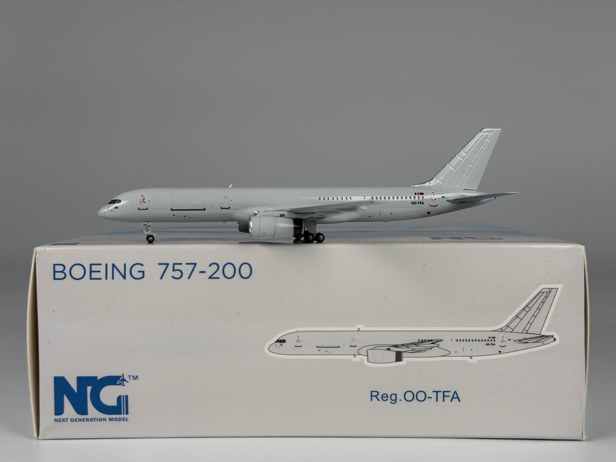 ASL Airlines Belgium Boeing 757-200F 1:400 NG Models OO-TFA (53142)