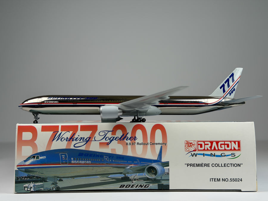 Boeing House Boeing 777-300 1:400 Dragon Wings N5014K (55024)