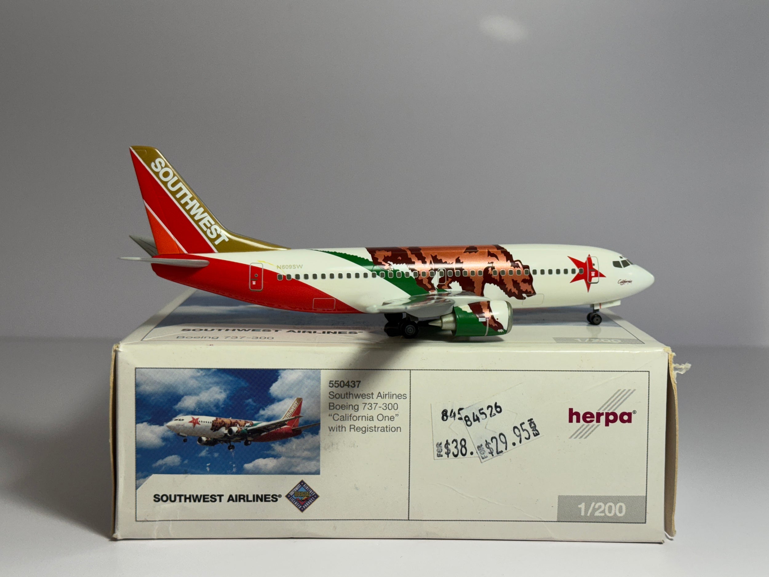 Herpa 1:200 Southwest Boeing 737-300 N609SW California One 550437