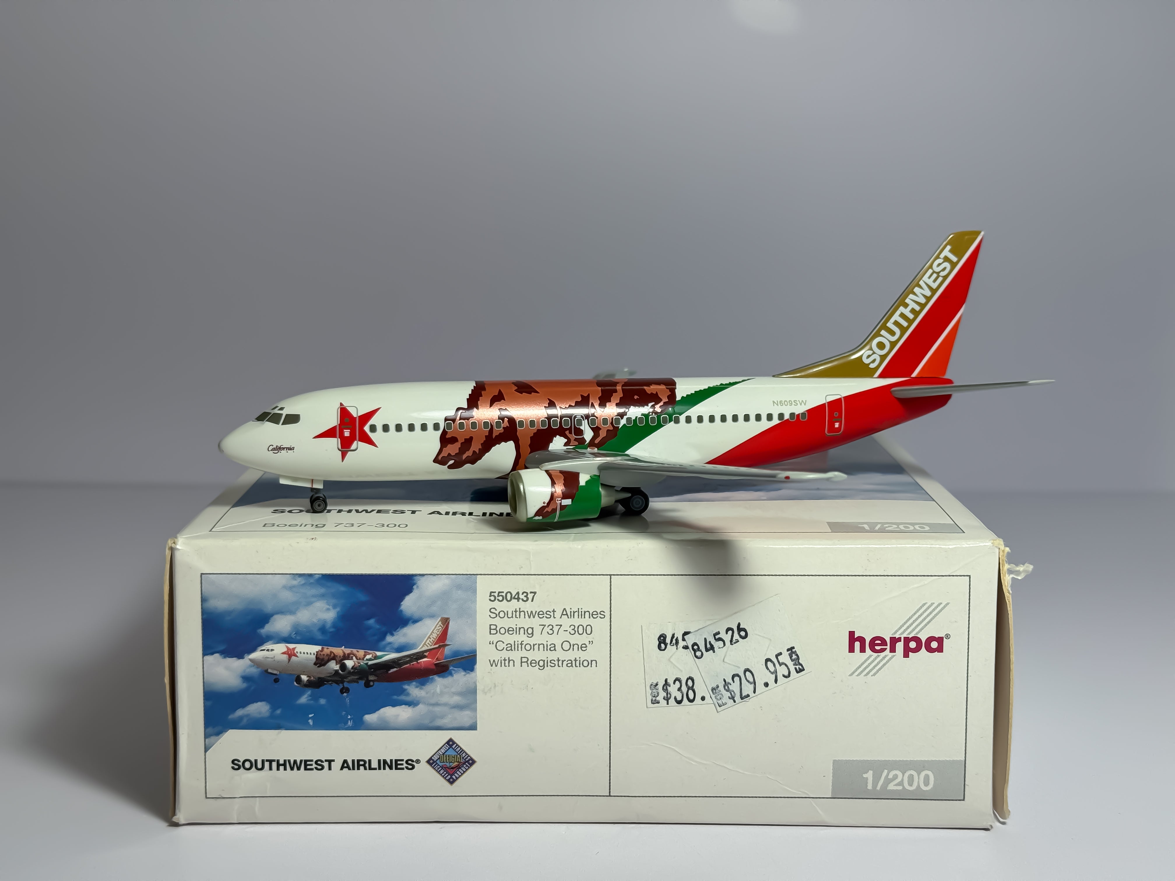 Southwest Airlines Boeing 737-300 1:200 Herpa N609SW (550437)