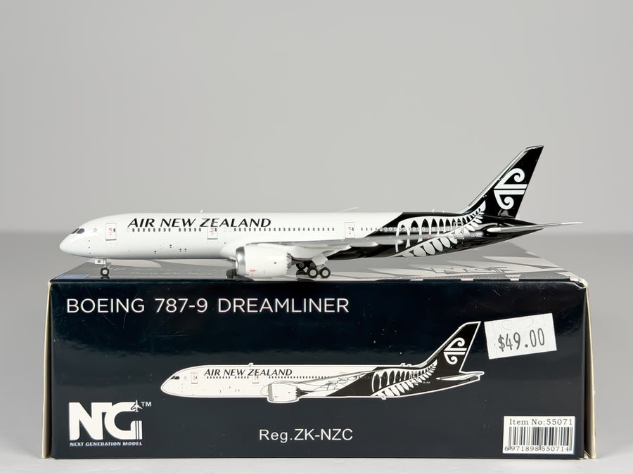Air New Zealand Boeing 787-9 1:400 NG Models ZK-NZC (55071)
