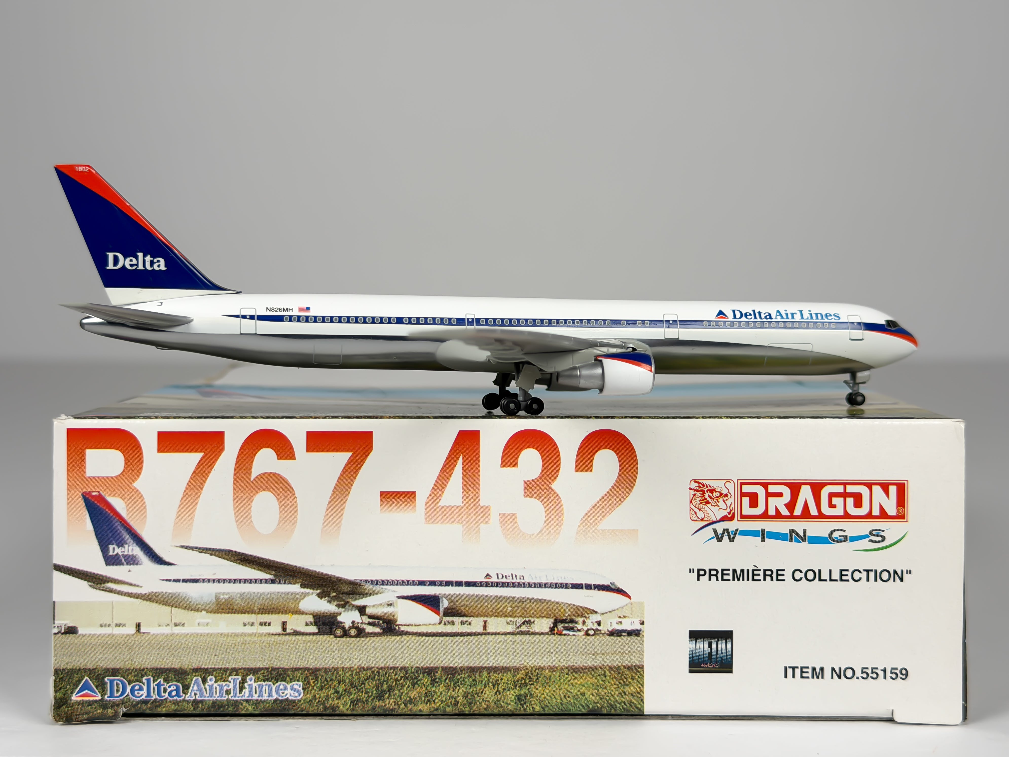 Delta Air Lines Boeing 767-400 1:400 Dragon Wings N826MH (55159B)