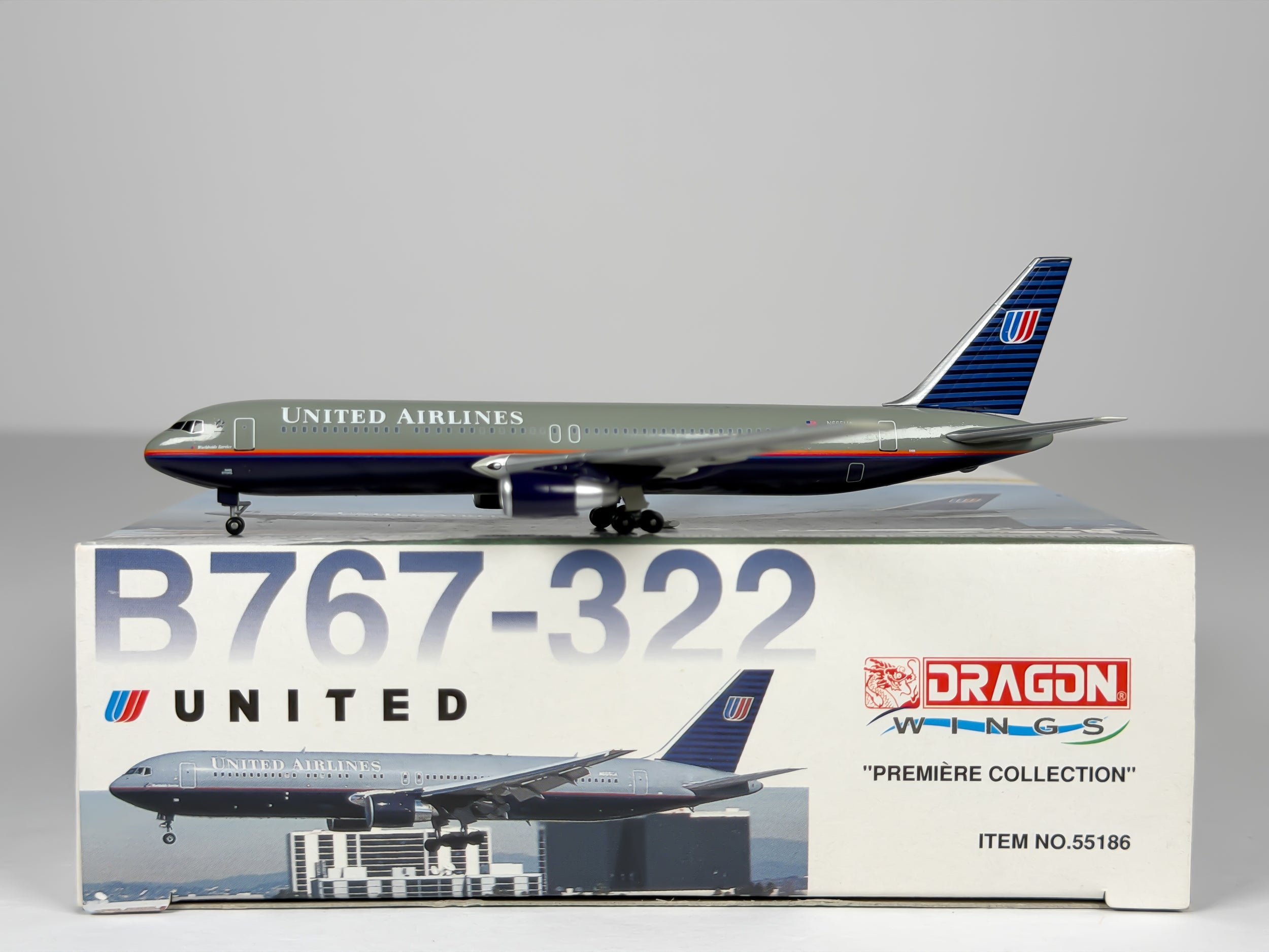 United Airlines Boeing 767-300 1:400 Dragon Wings N665UA (55186)