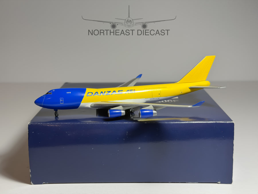 DANZAS Boeing 747-400F 1:400 Dragon Wings Fantasy (55217)