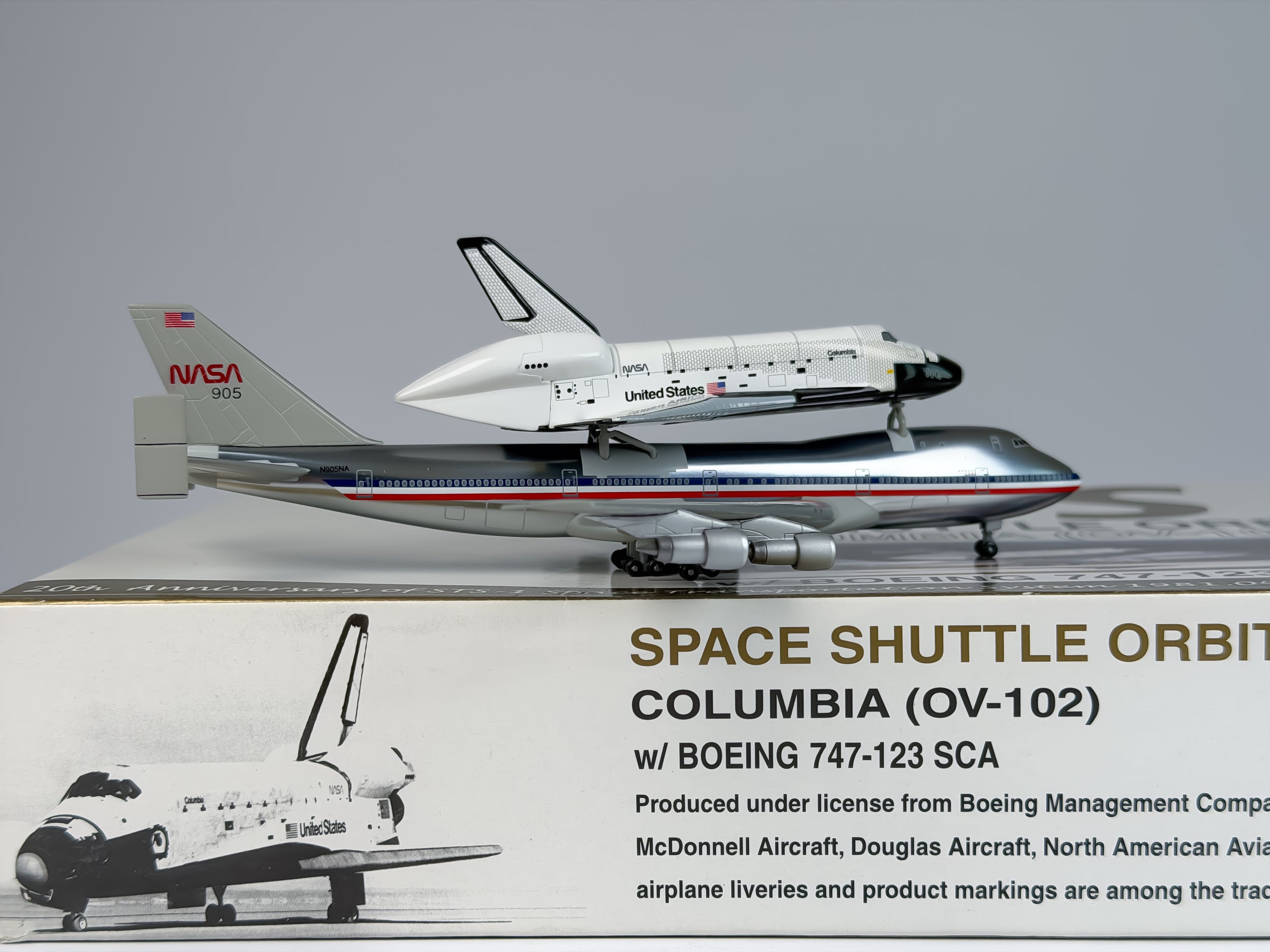 NASA Boeing 747-100 SCA 1:400 Dragon Wings N905NA + OV-102 (55244)