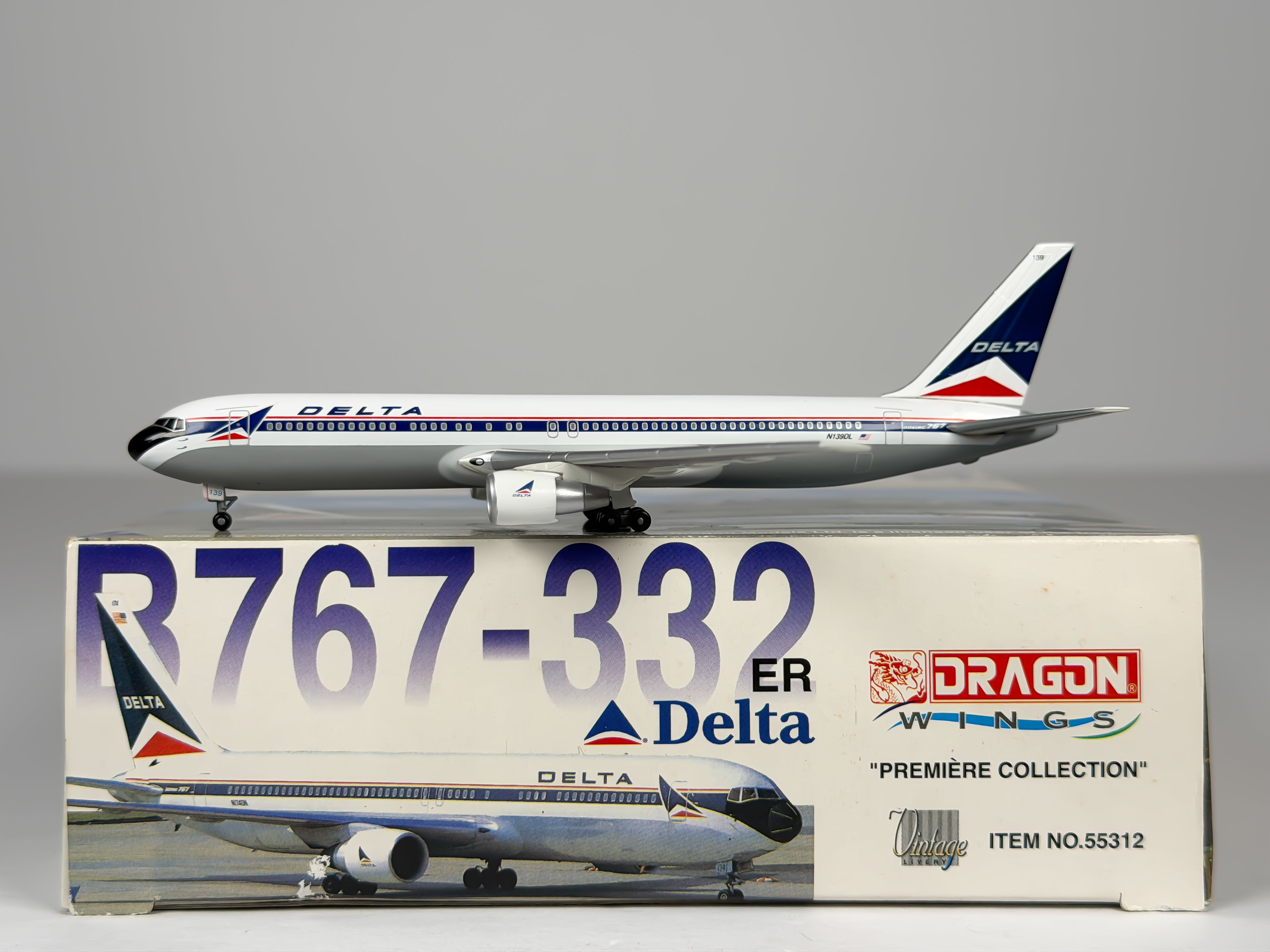 Delta Air Lines Boeing 767-300 1:400 Dragon Wings N139DL (55312)