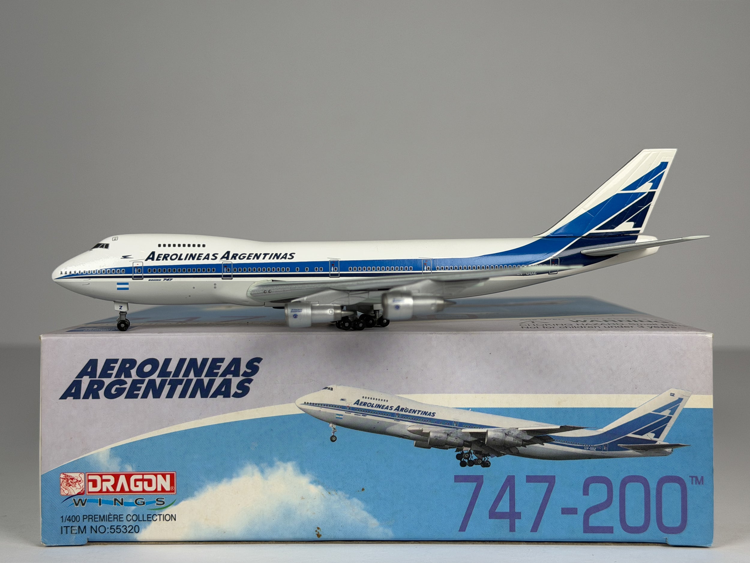 Aerolineas Argentinas Boeing 747-200 1:400 Dragon Wings LV-OOZ (55320)