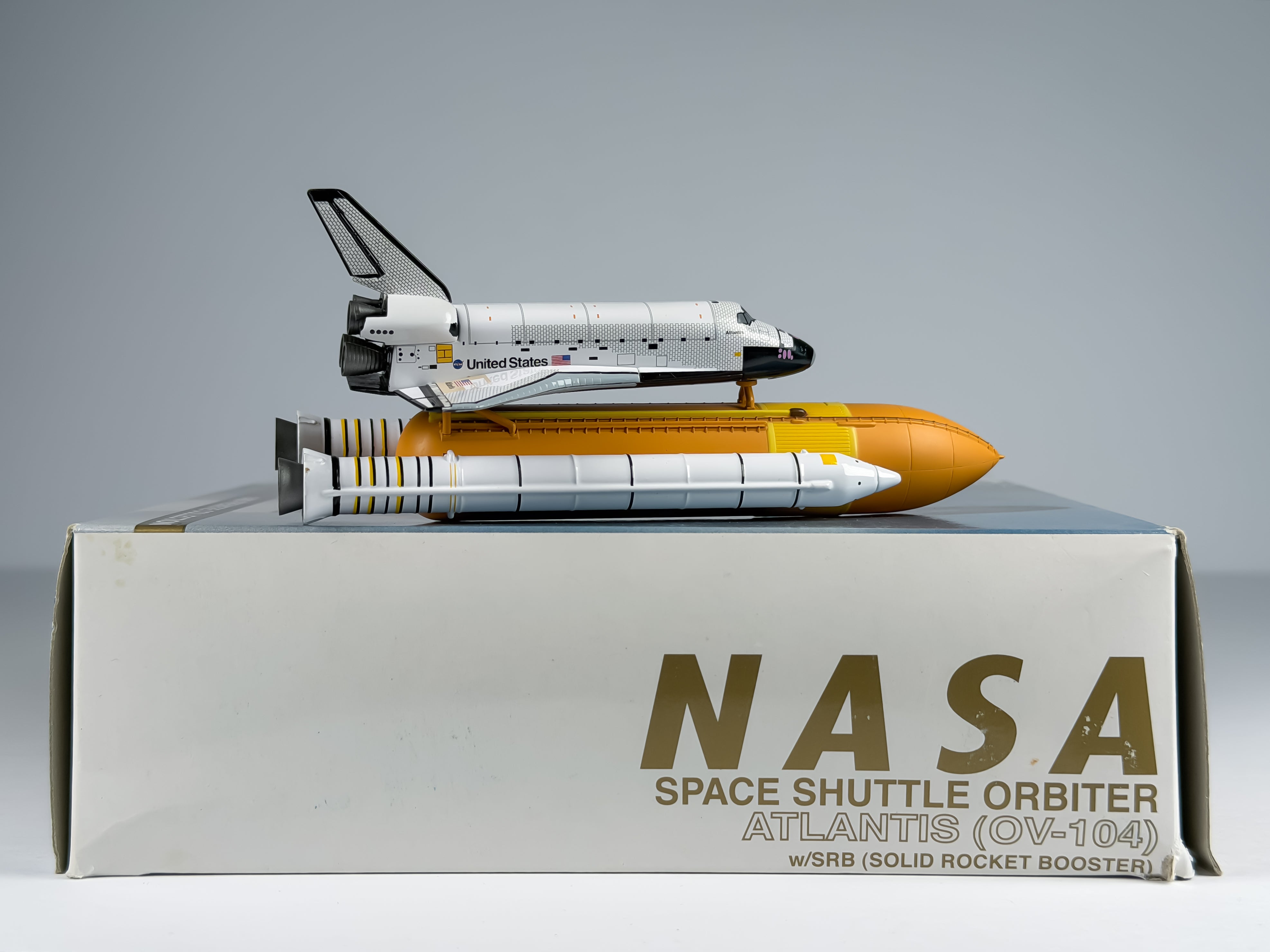 NASA Space Shuttle Orbiter 1:400 Dragon Wings OV-104 (55343-03)