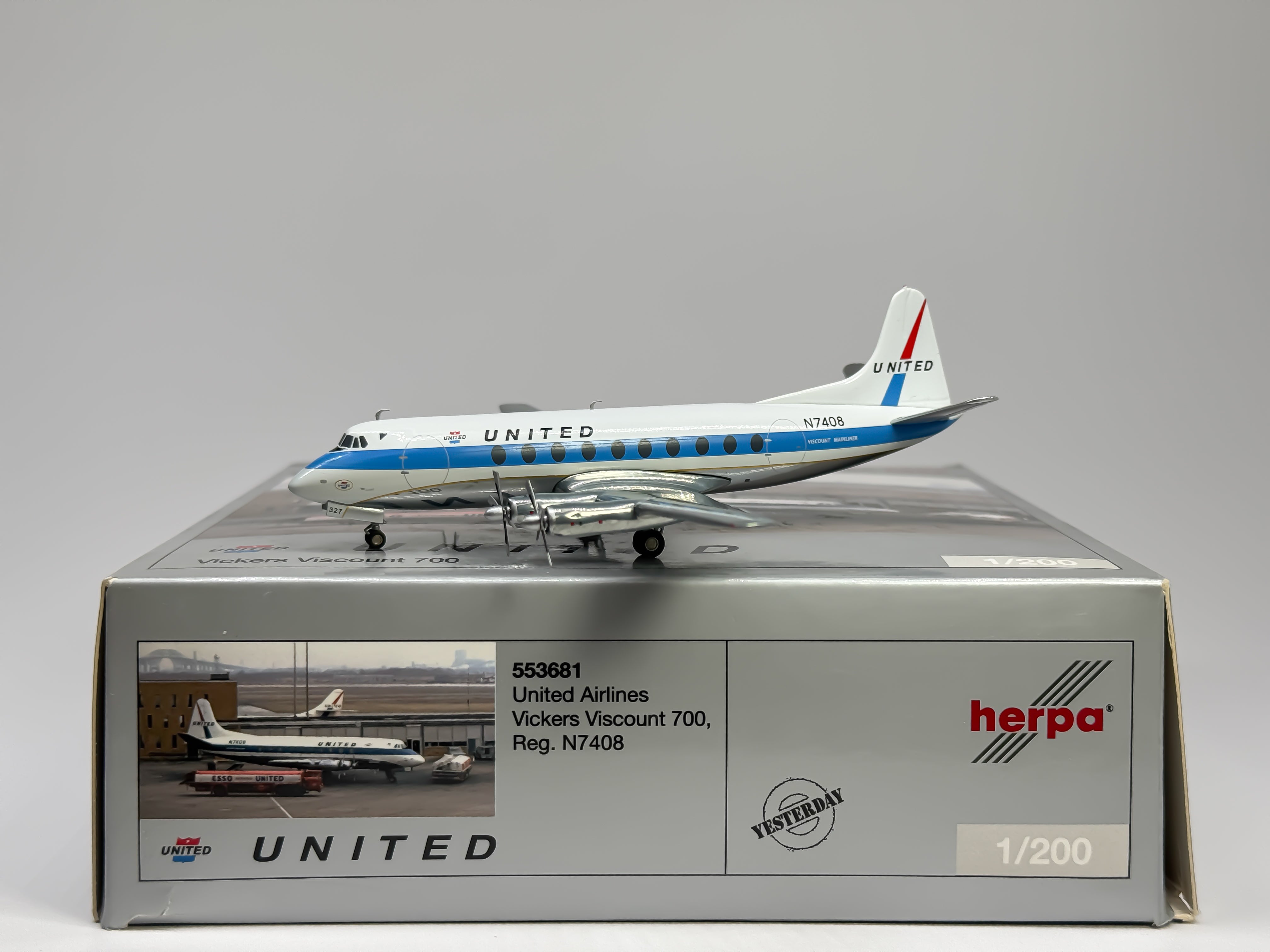 United Airlines Vickers Viscount 700 1:200 Herpa N7408 (553681)