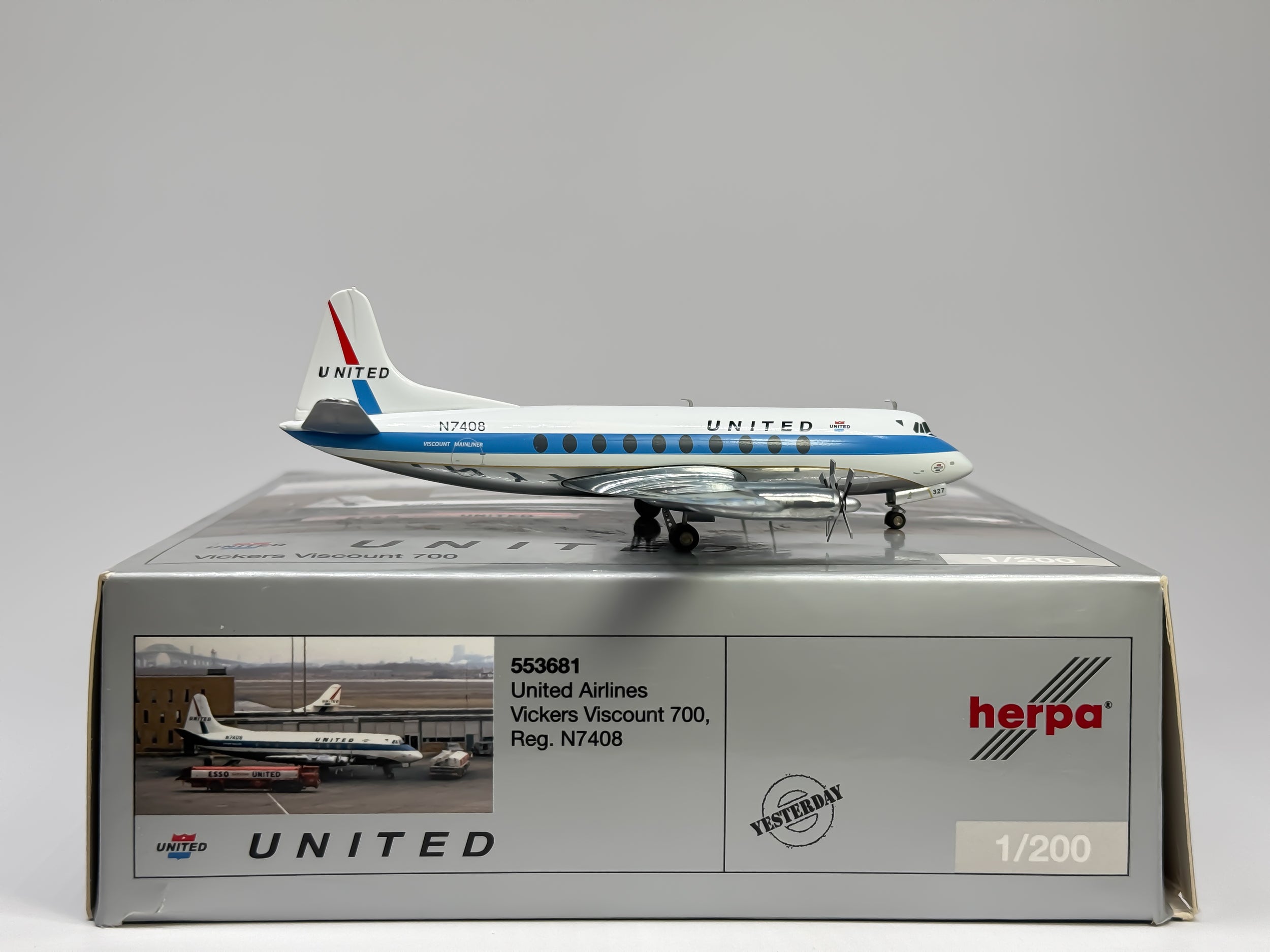 United Airlines Vickers Viscount 700 1:200 Herpa N7408 (553681)
