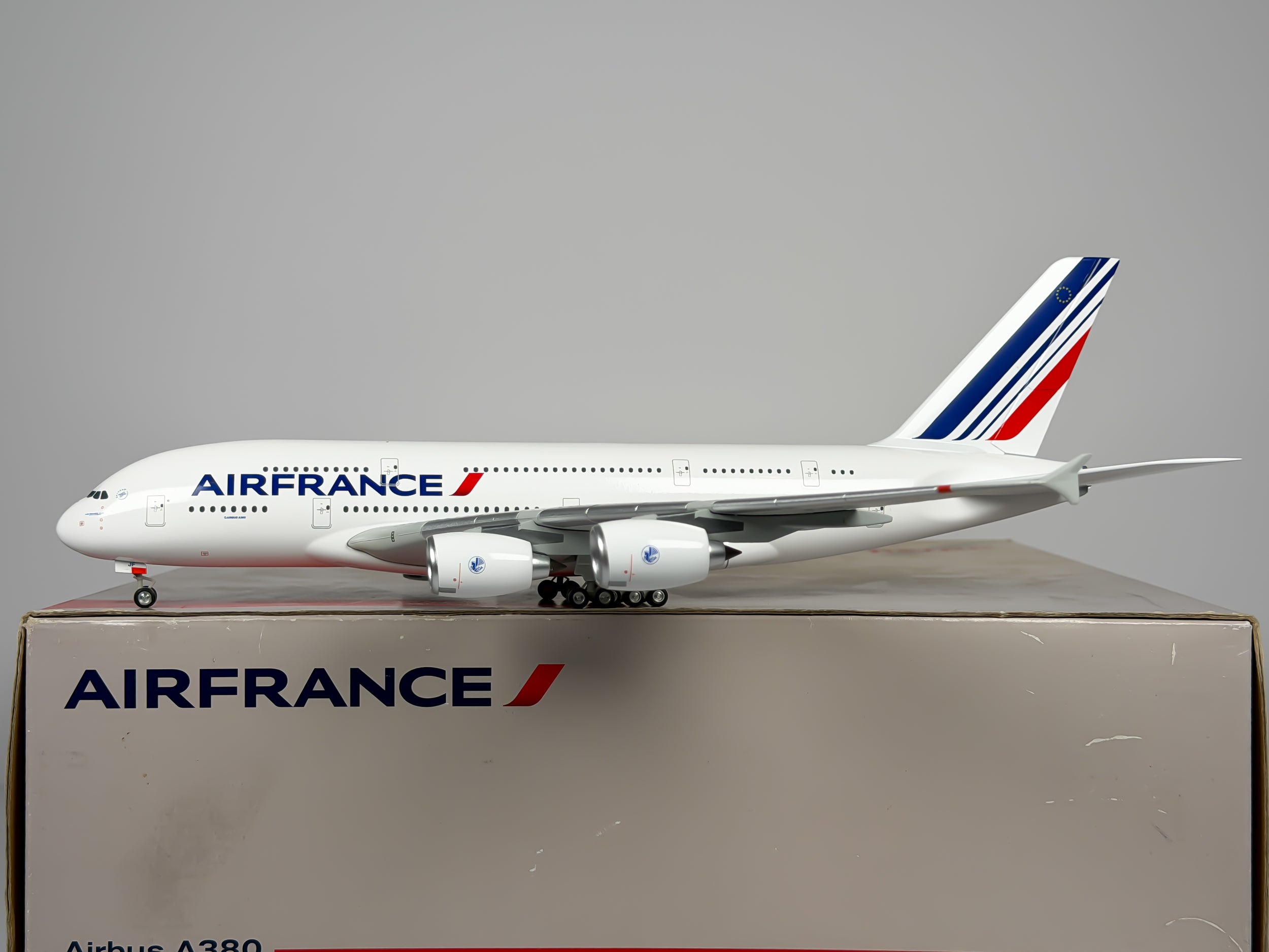 Air France Airbus A380-800 1:200 Herpa F-HPJF (553810-001)