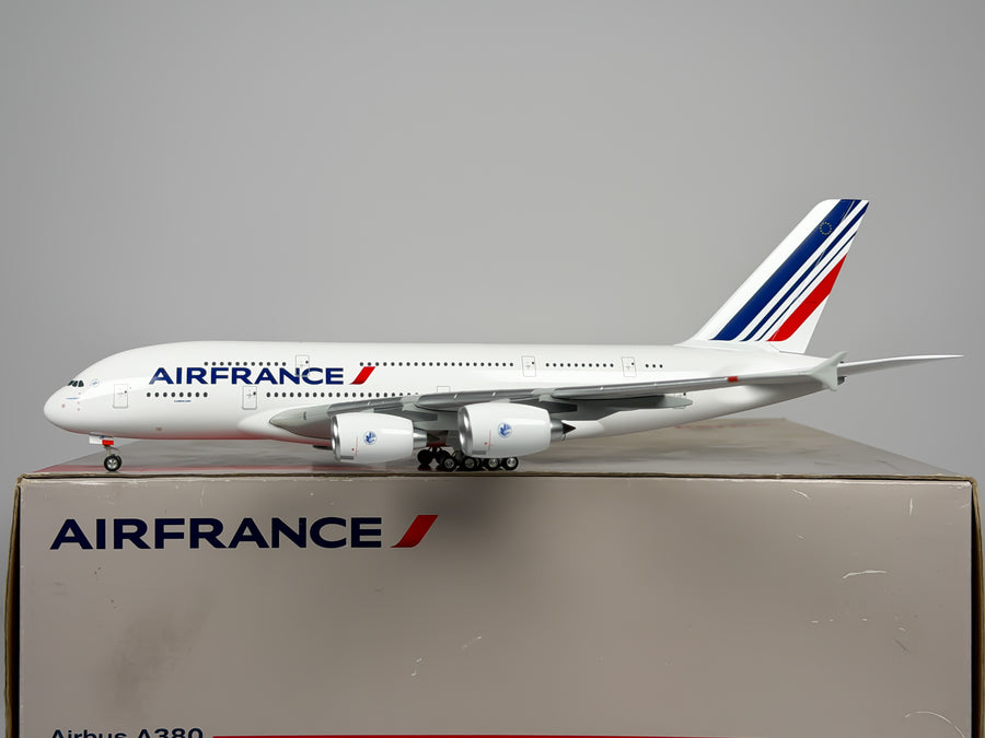 Air France Airbus A380-800 1:200 Herpa F-HPJF (553810-001)