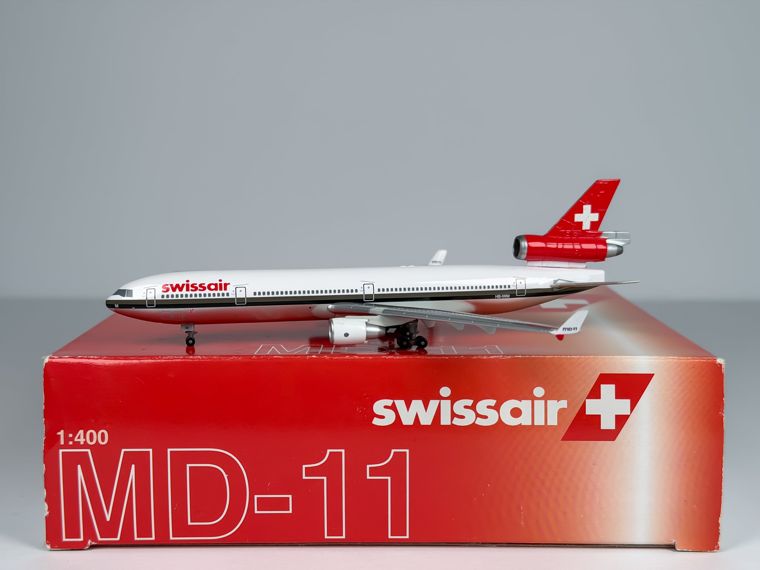 Swissair McDonnell Douglas MD-11 1:400 Dragon Wings HB-IWM (55406)
