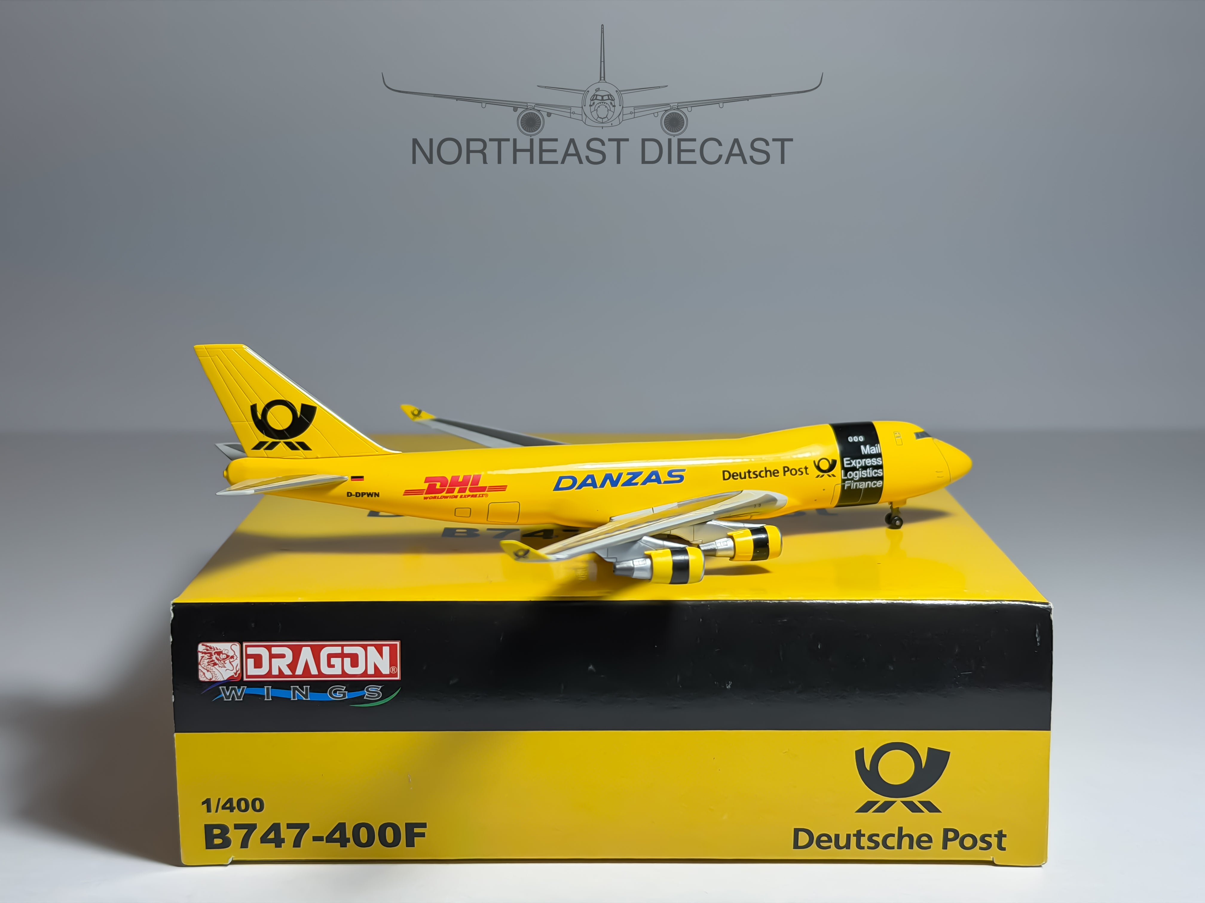 Deutsche Post Boeing 747-400F 1:400 Dragon Wings D-DPWN (55457)