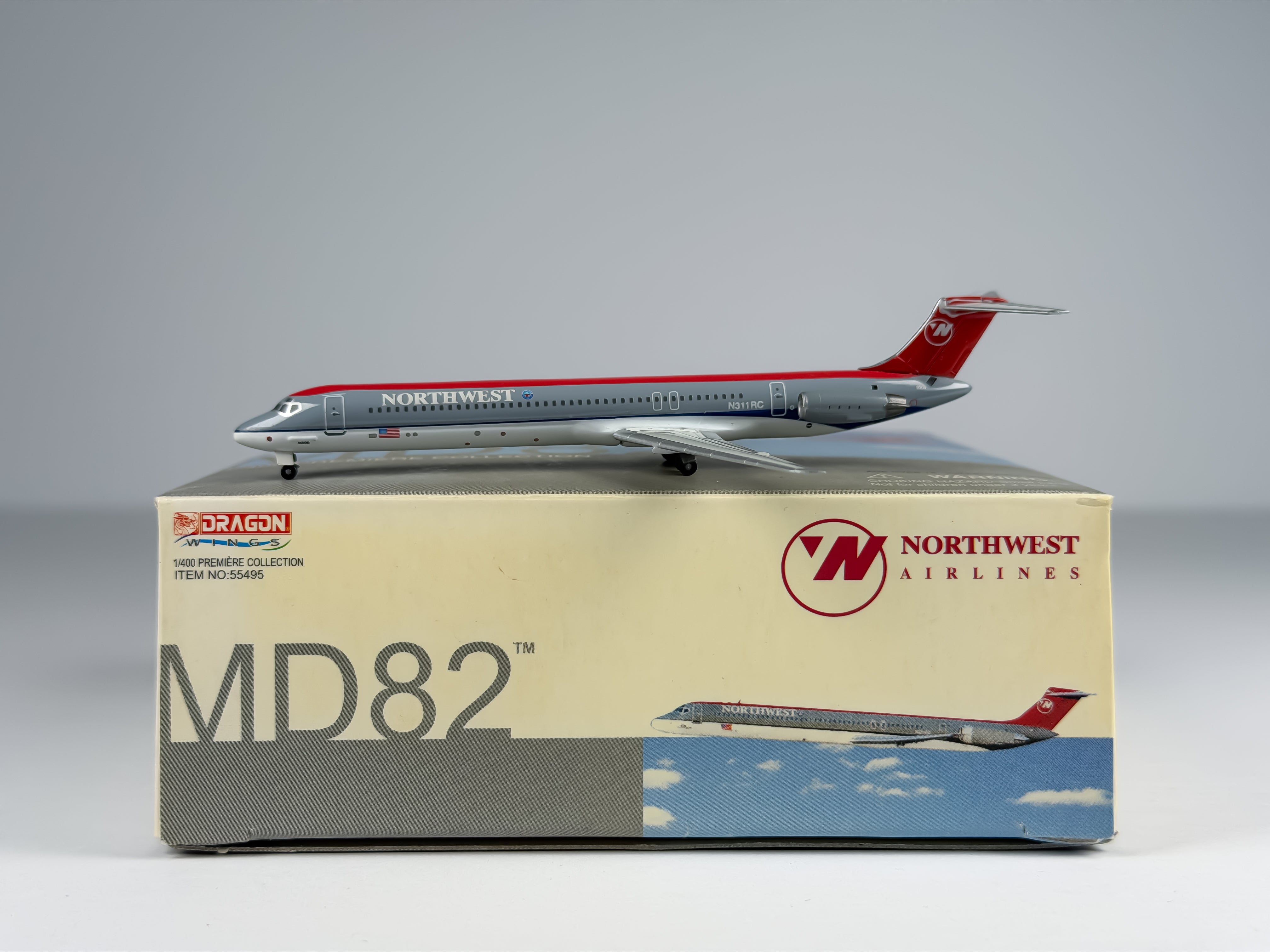 Northwest Airlines McDonnell Douglas MD-82 1:400 Dragon Wings N311RC (55495)