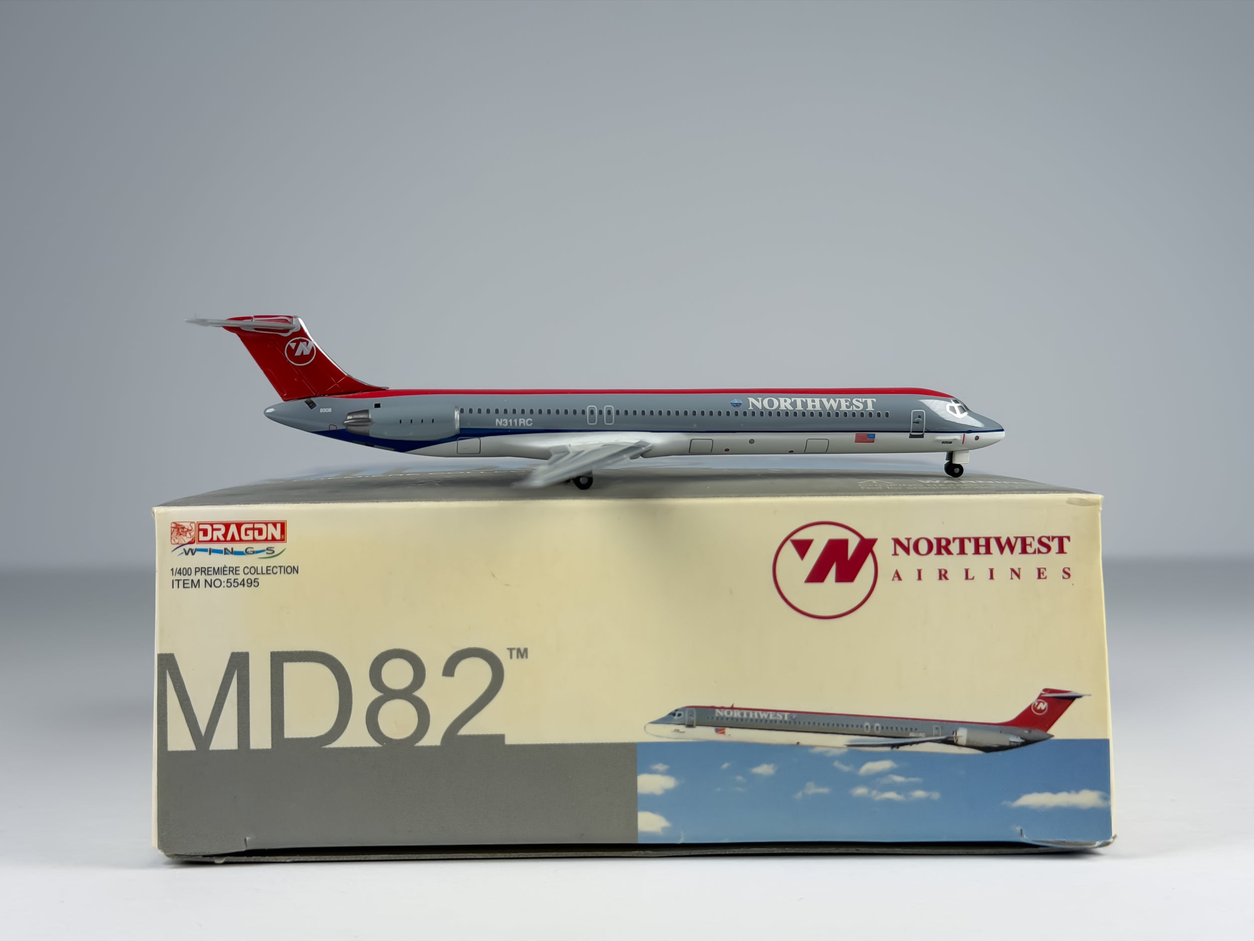 Northwest Airlines McDonnell Douglas MD-82 1:400 Dragon Wings N311RC (55495)