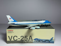 U.S Air Force (USAF) Boeing 747-200 1:400 Dragon Wings 82-8000 (55544)