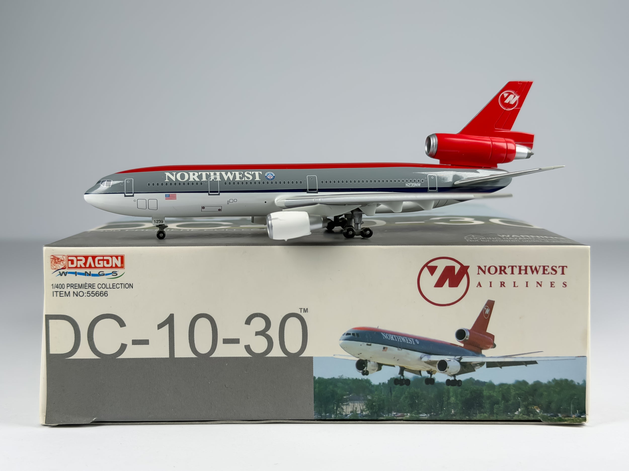 Northwest Airlines McDonnell Douglas DC-10-30 1:400 Dragon Wings N239NW (55666)