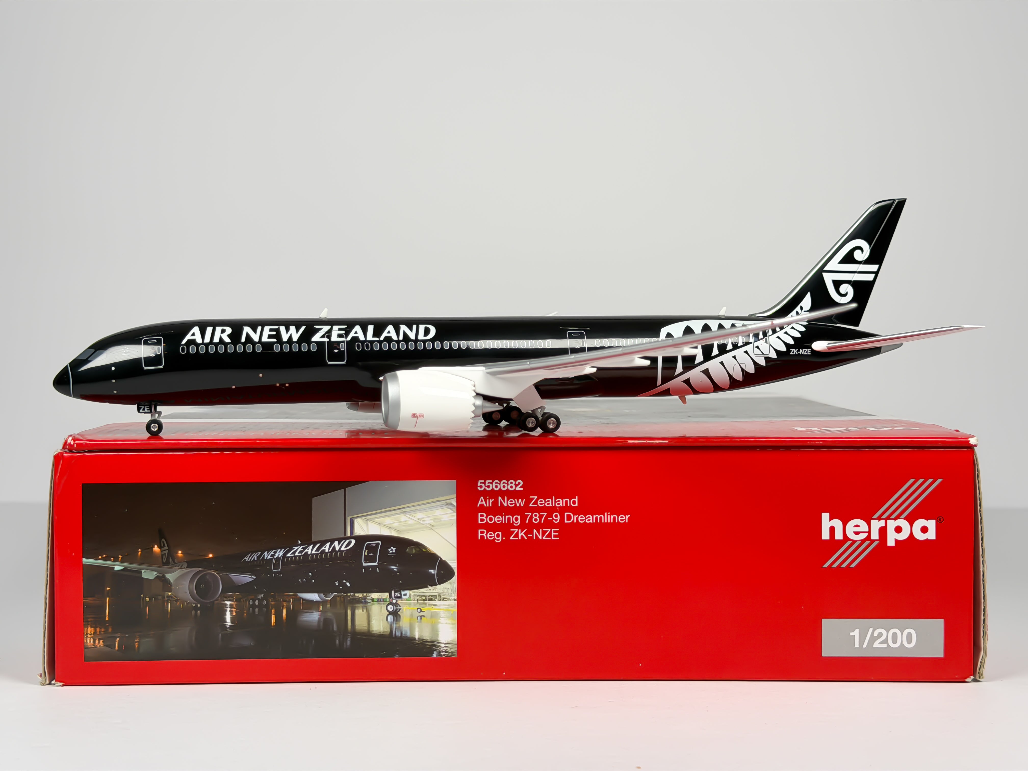 Boeing 787 Diecast Aircraft Models · Northeast Diecast