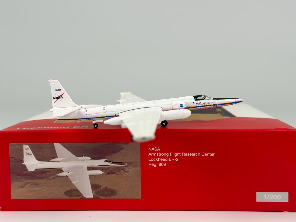 NASA Lockheed ER-2 1:200 Herpa 809 (558082)