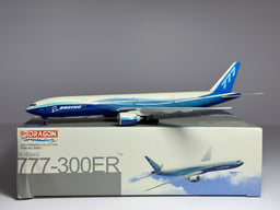Boeing House Boeing 777-300ER 1:400 Dragon Wings (55851)