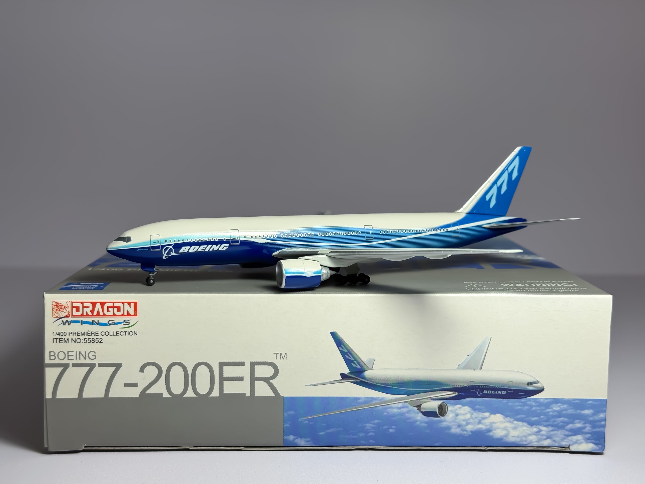 Boeing House Boeing 777-200ER 1:400 Dragon Wings (55852)