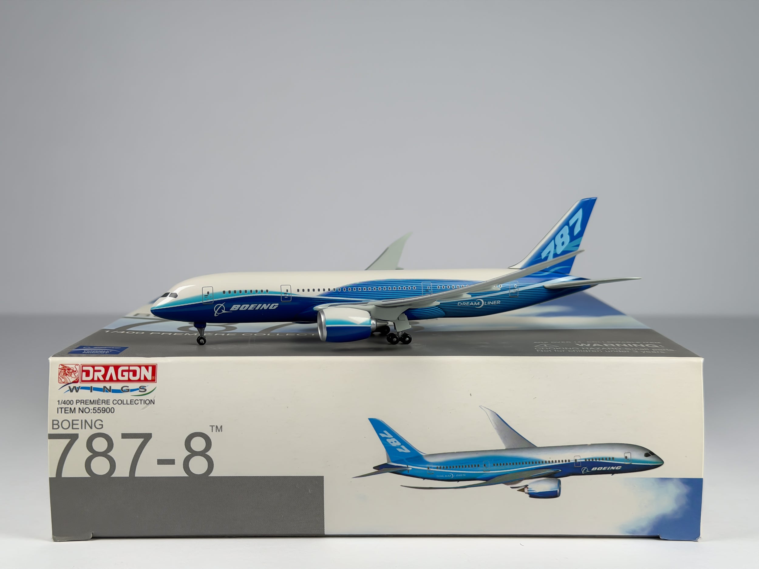 Boeing House Boeing 787-8 1:400 Dragon Wings (55900)