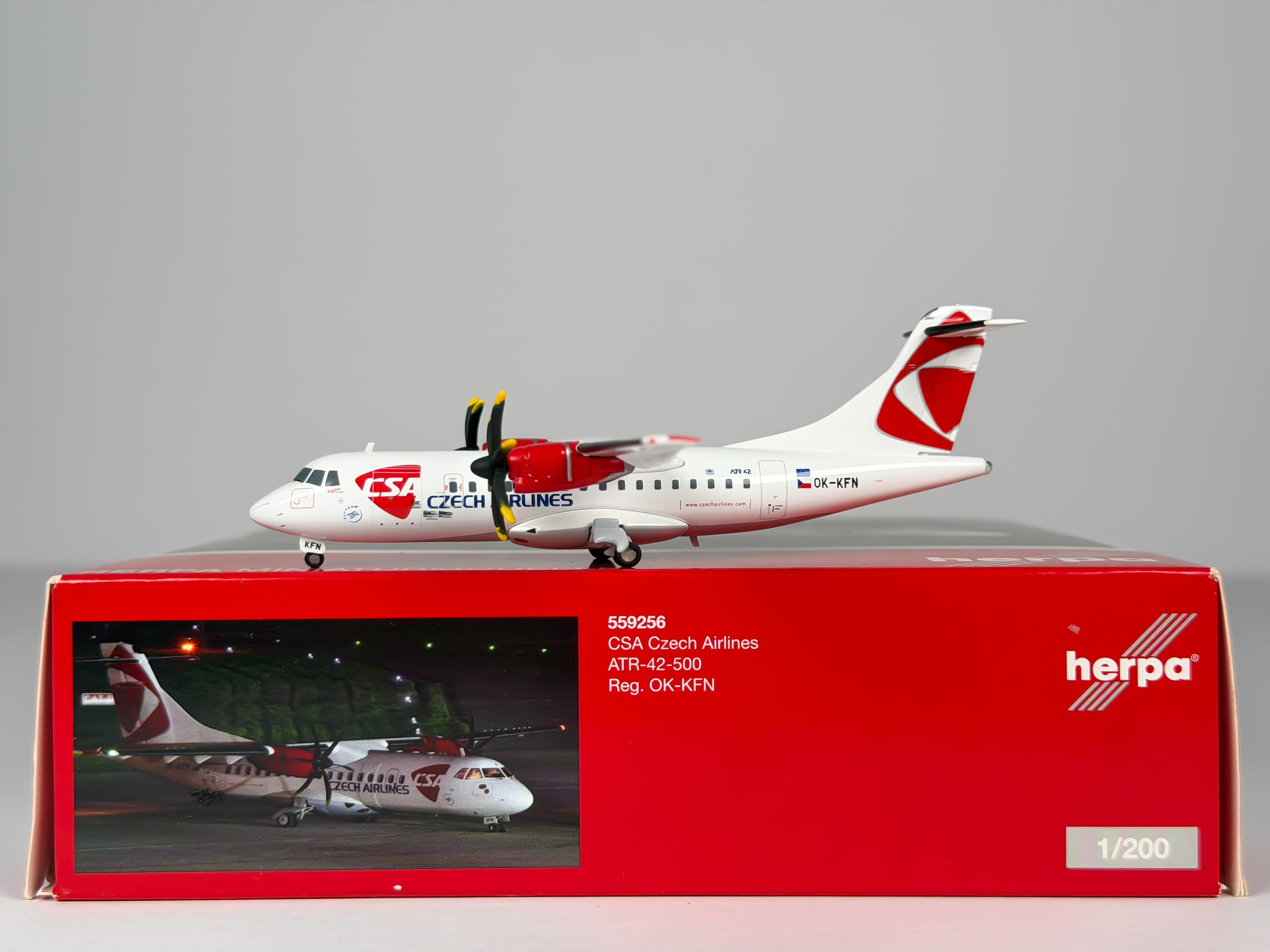 Czech Airlines ATR 42-500 1:200 Herpa OK-KFN (559256)