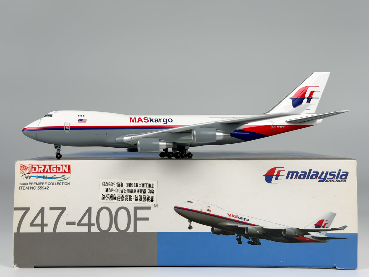 MASkargo Boeing 747-400F 1:400 Dragon Wings 9M-MPR (55942)