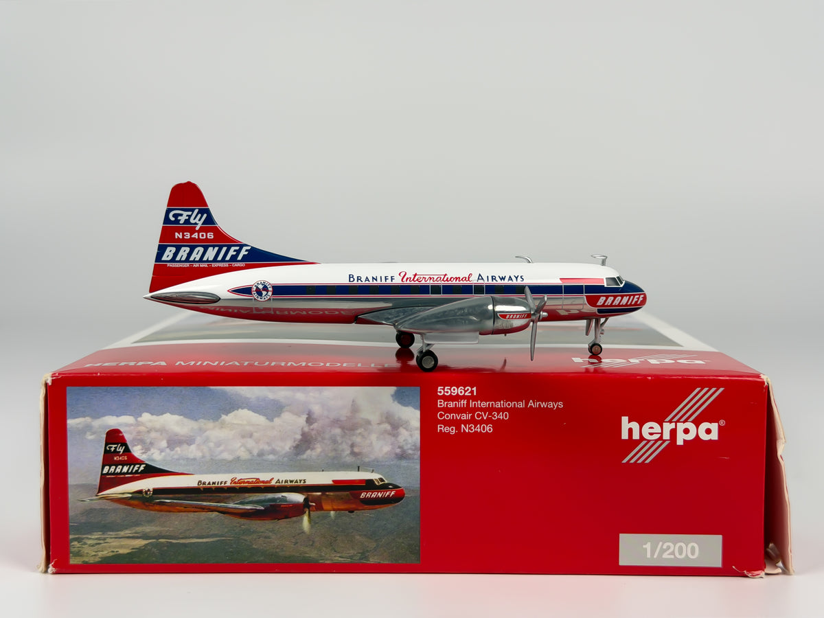 Braniff International Convair CV-340 1:200 Herpa N3406 (559621)