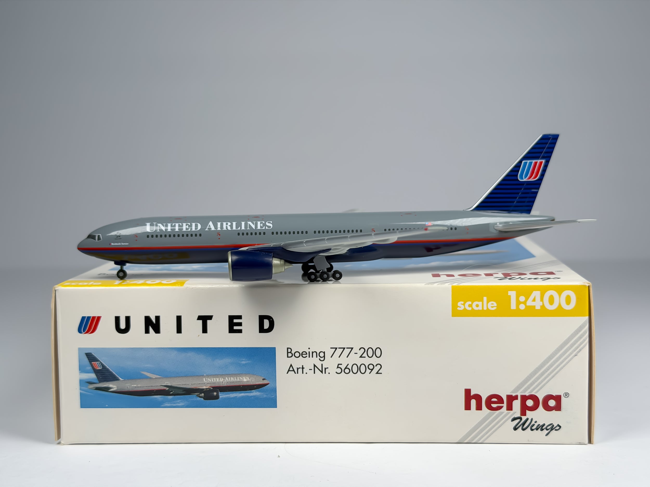 United Airlines Boeing 777-200 1:400 Herpa (560092)