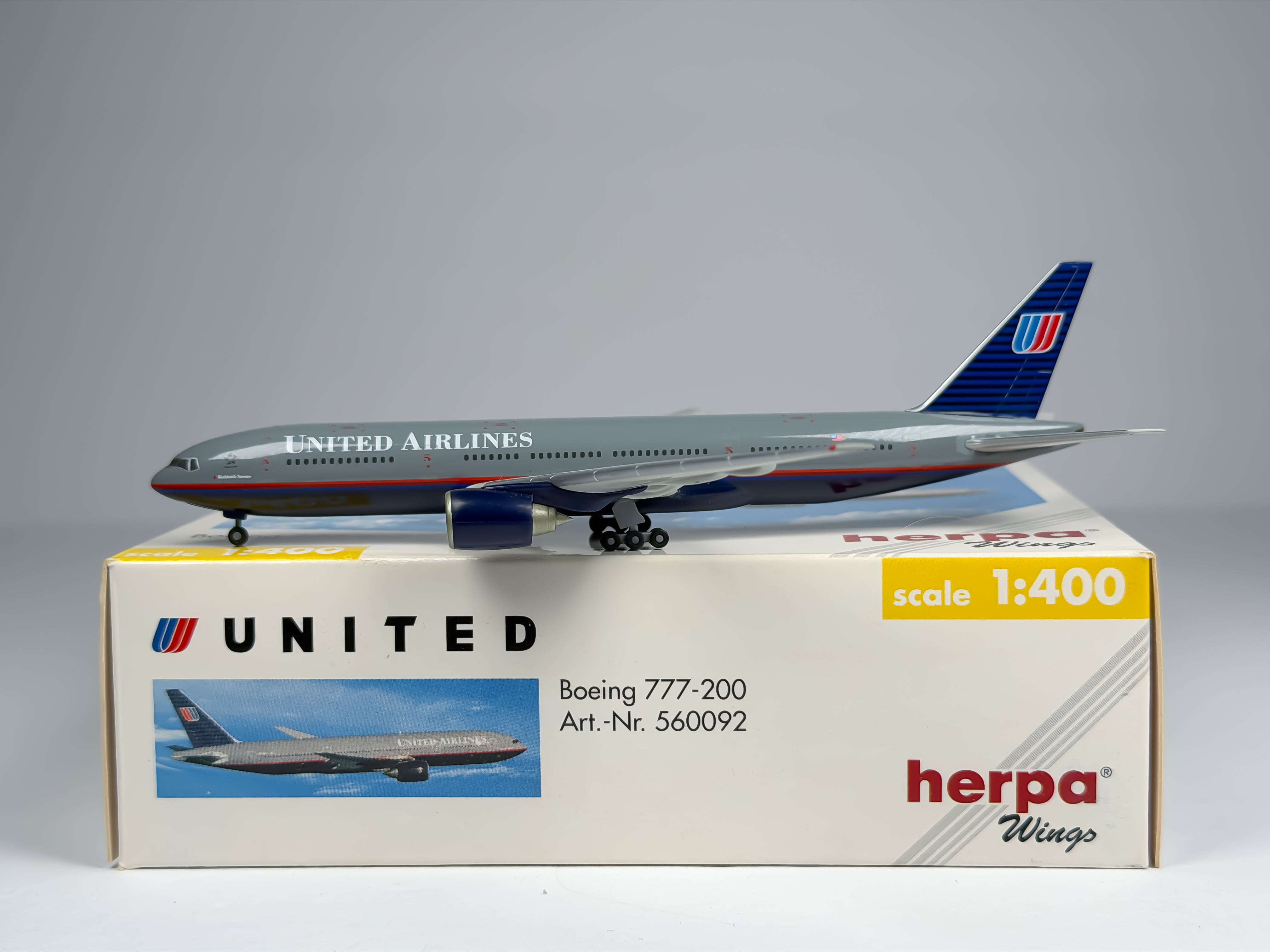 United Airlines Boeing 777-200 1:400 Herpa (560092)