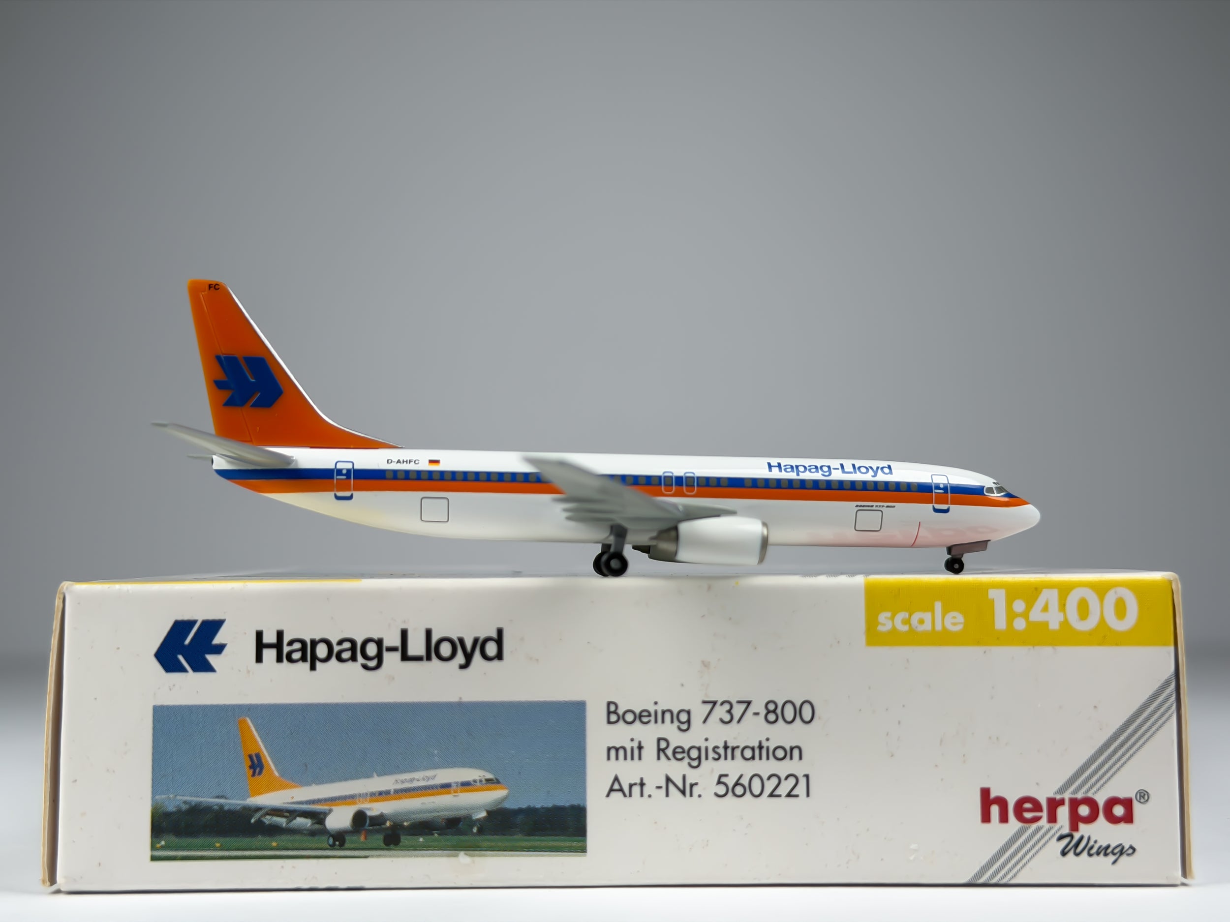 Hapag-Lloyd Flug Boeing 737-800 1:400 Herpa D-AHFC (560221)