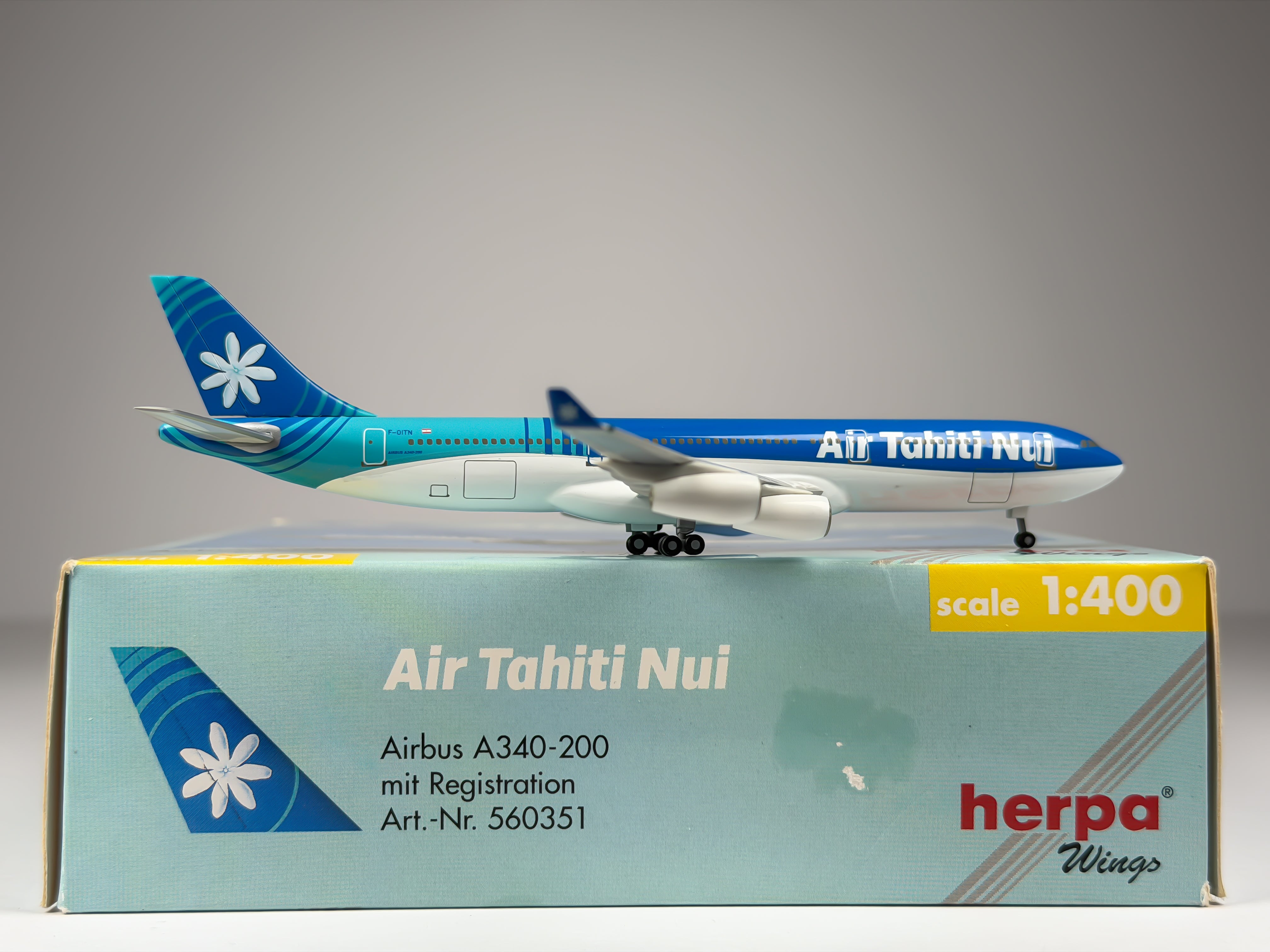 Air Tahiti Nui Airbus A340-200 1:400 Herpa F-OITN (560351)
