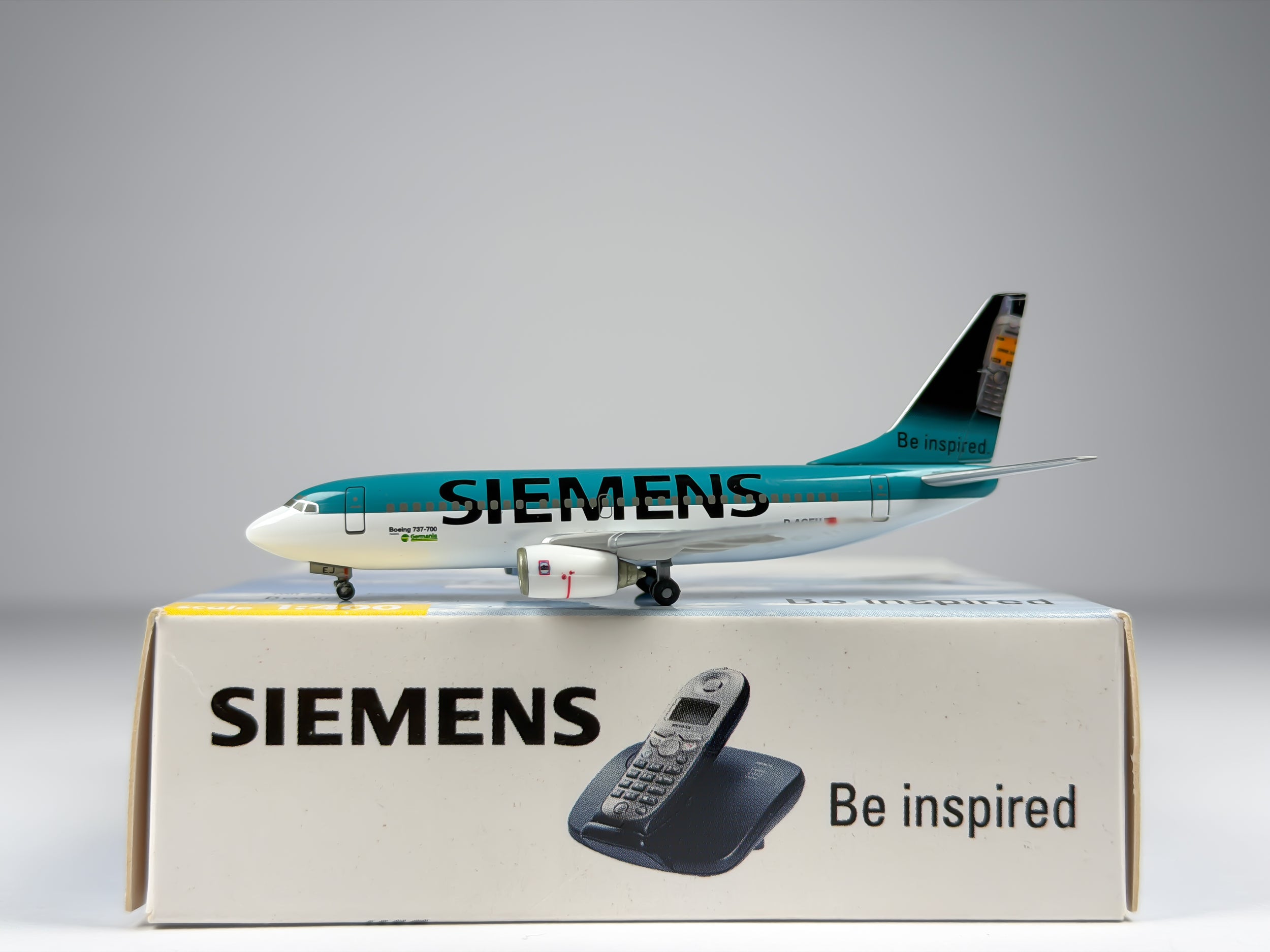 Germania Boeing 737-700 1:400 Herpa D-AGEU (560382)