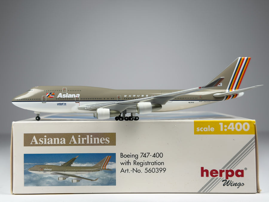Asiana Airlines Boeing 747-400 1:400 Herpa HL7413 (560399)