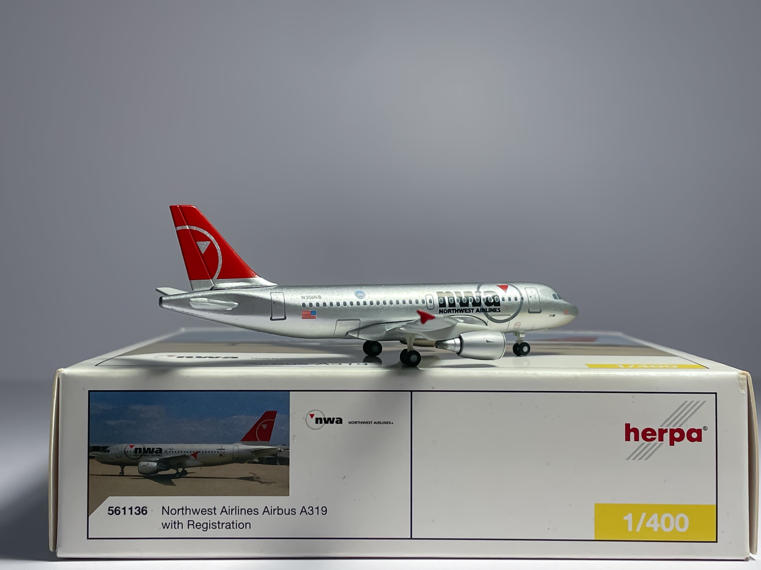 Northwest Airlines Airbus A319 1:400 Herpa N358NB (561136)