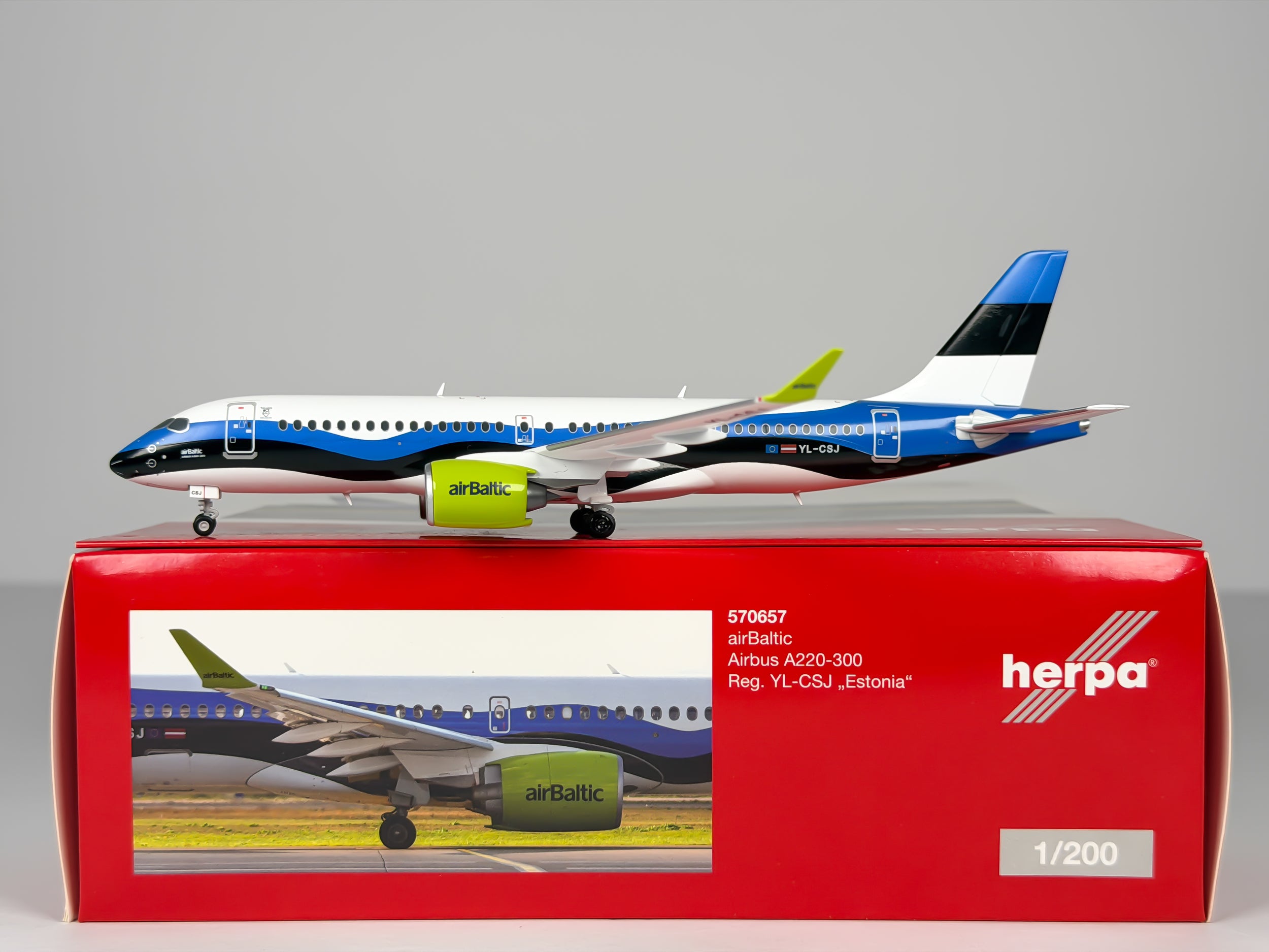 Air Baltic Airbus A220-300 1:200 Herpa YL-CSJ (570657)