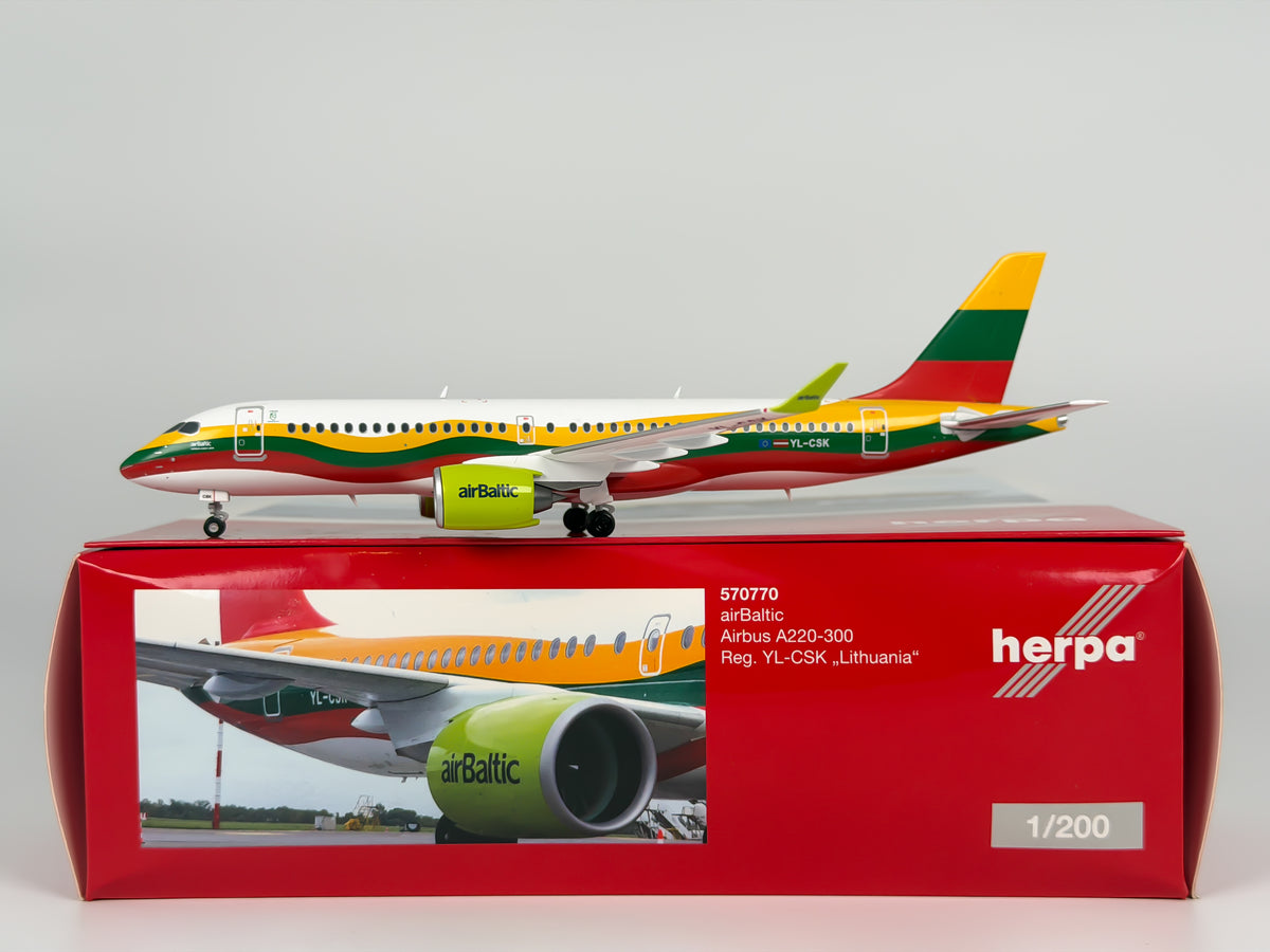 Air Baltic Airbus A220-300 1:200 Herpa YL-CSK (570770)