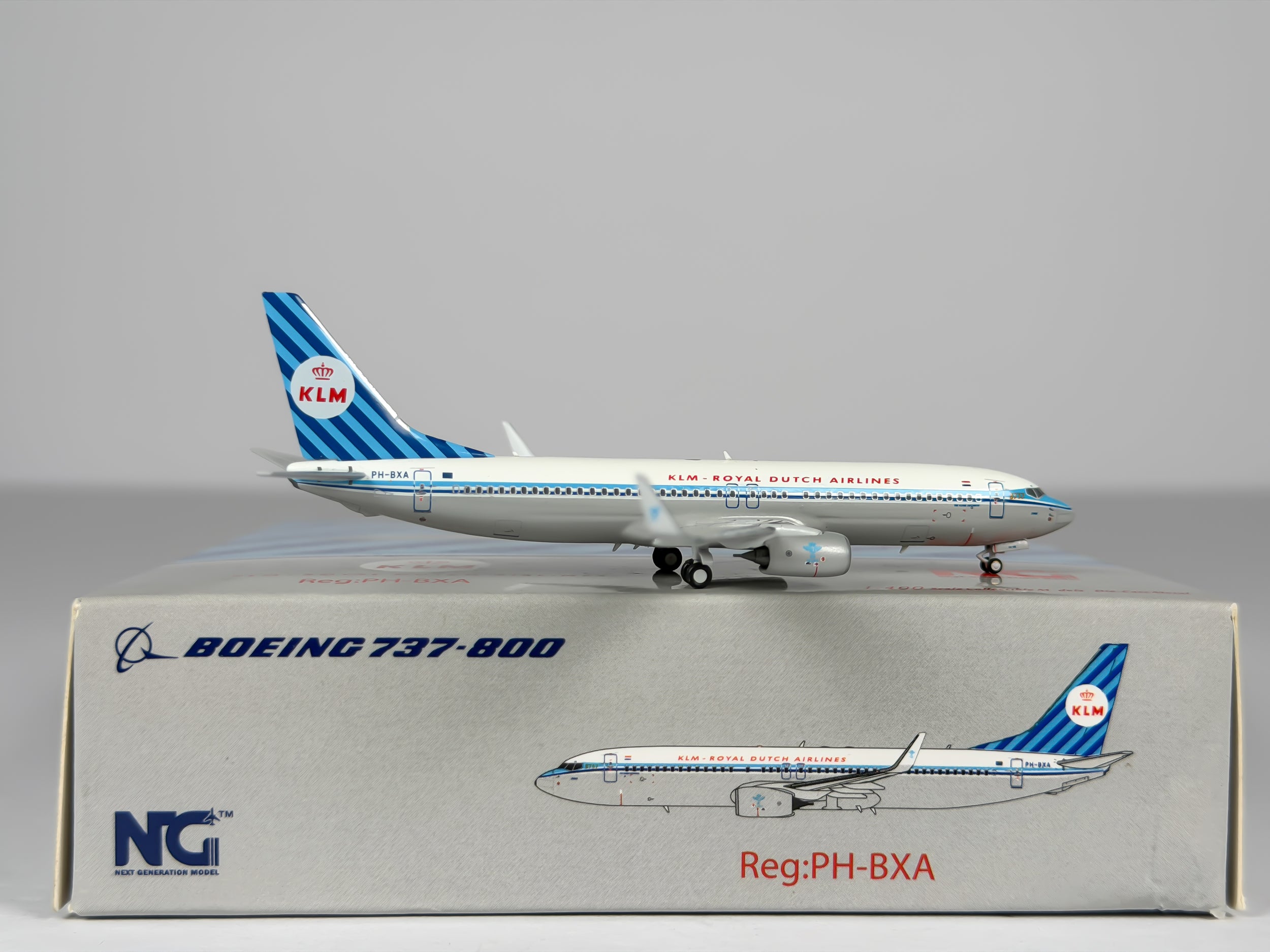 KLM Royal Dutch Airlines Boeing 737-800 1:400 NG Models PH-BXA (58011)