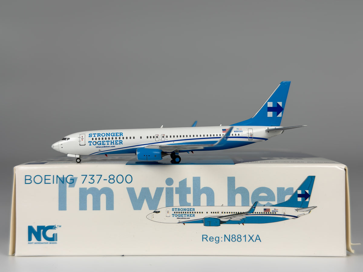 Xtra Airways Boeing 737-800 1:400 NG Models N881XA (58048)