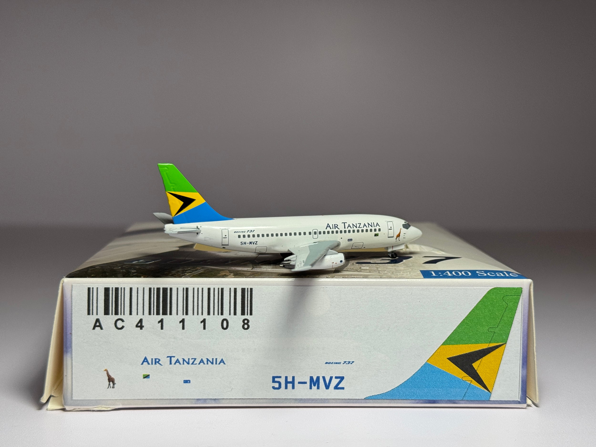 Aeroclassics 1:400 Air Tanzania Boeing 737-247 Adv 5H-MVZ Kilimanjaro livery AC5HMVZ