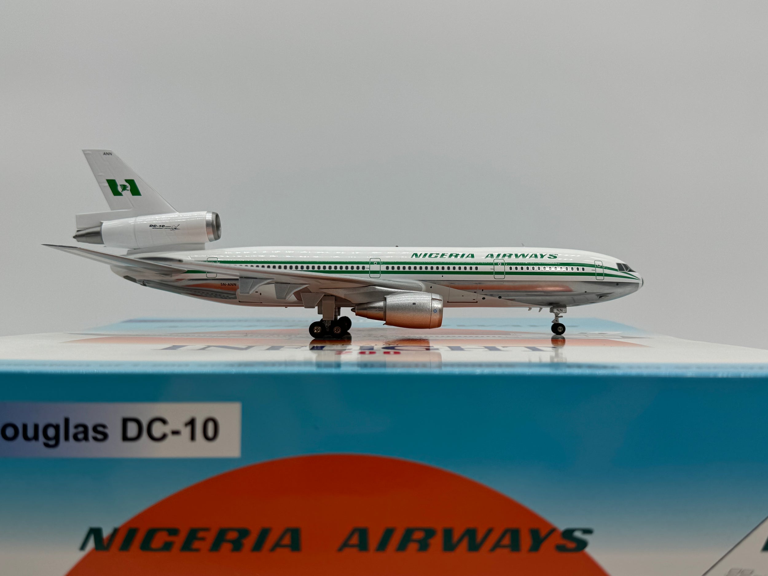 Inflight200 1:200 Nigeria Airways Douglas DC-10-30 5N-ANN Old Colors IFDC10WT0920P