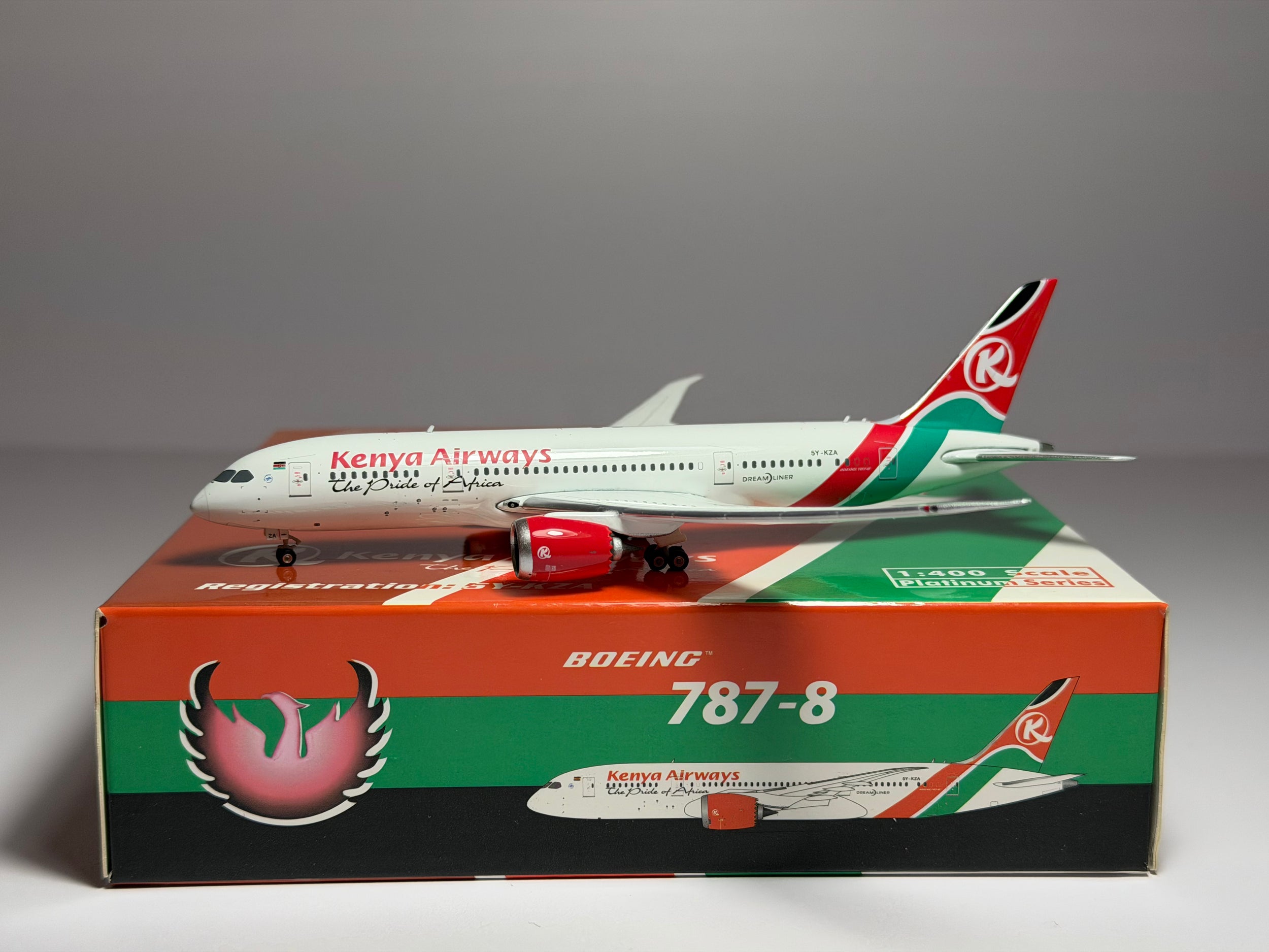 Phoenix Model 1:400 Kenya Airways Boeing 787-8 5Y-KZA PH410949