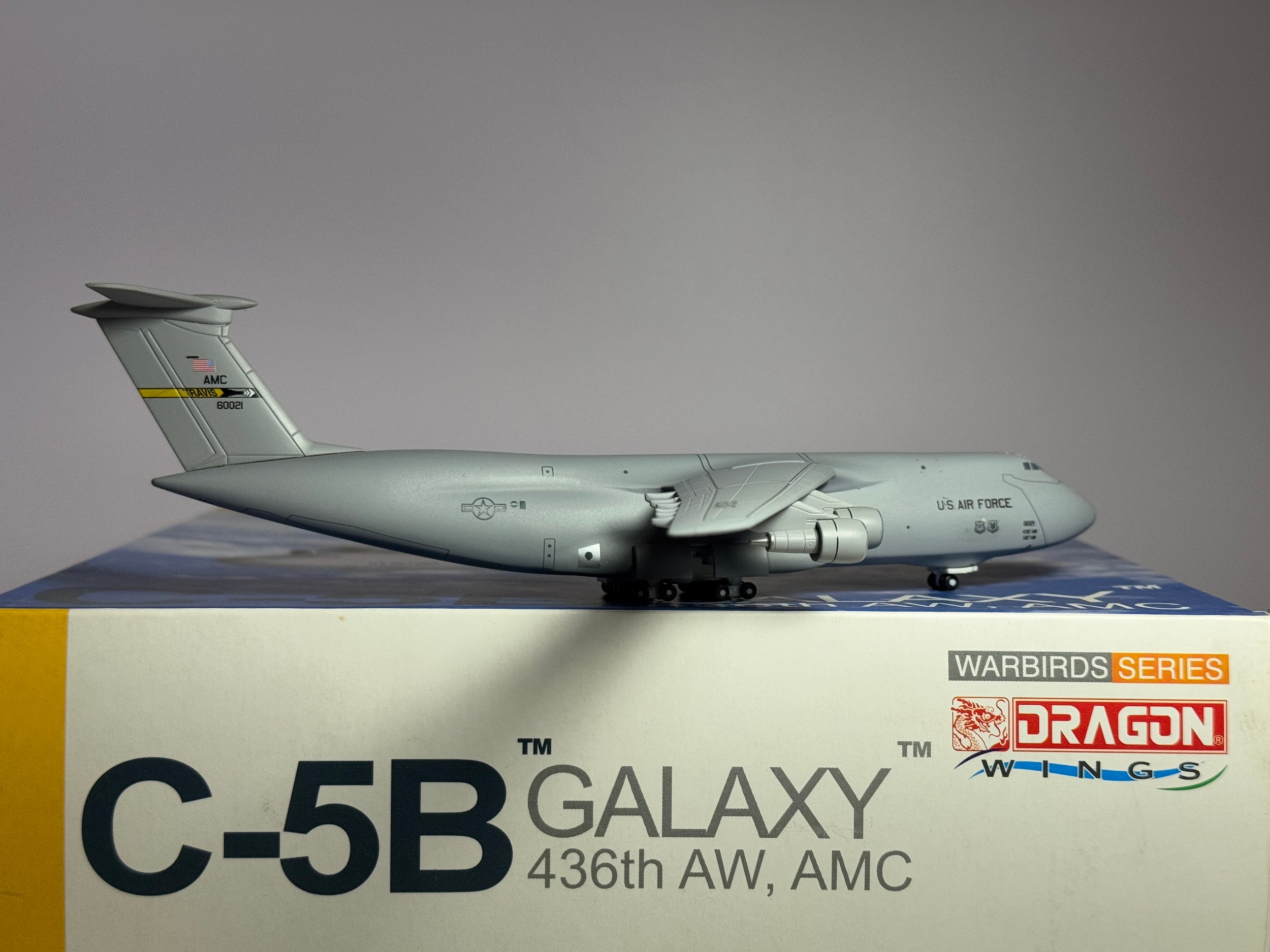 Dragon Wings 1:400 U.S Air Force (USAF) C-5B Galaxy 60021 Travis DW56274