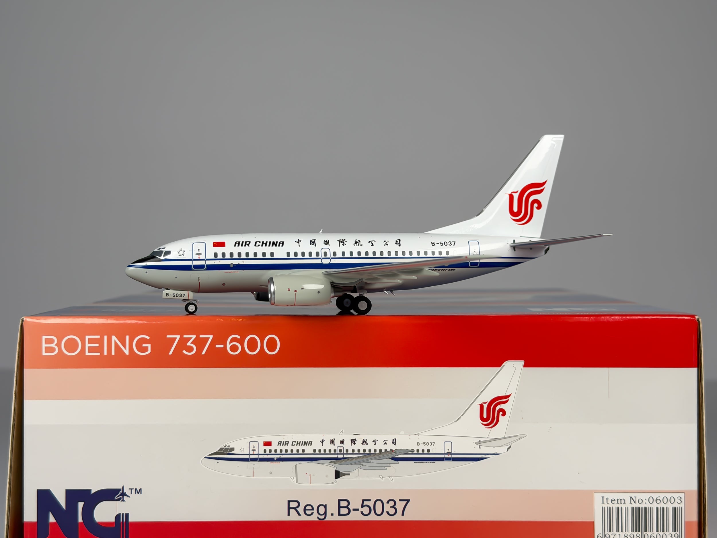 Air China Boeing 737-600 1:200 NG Models B-5037 (6003)