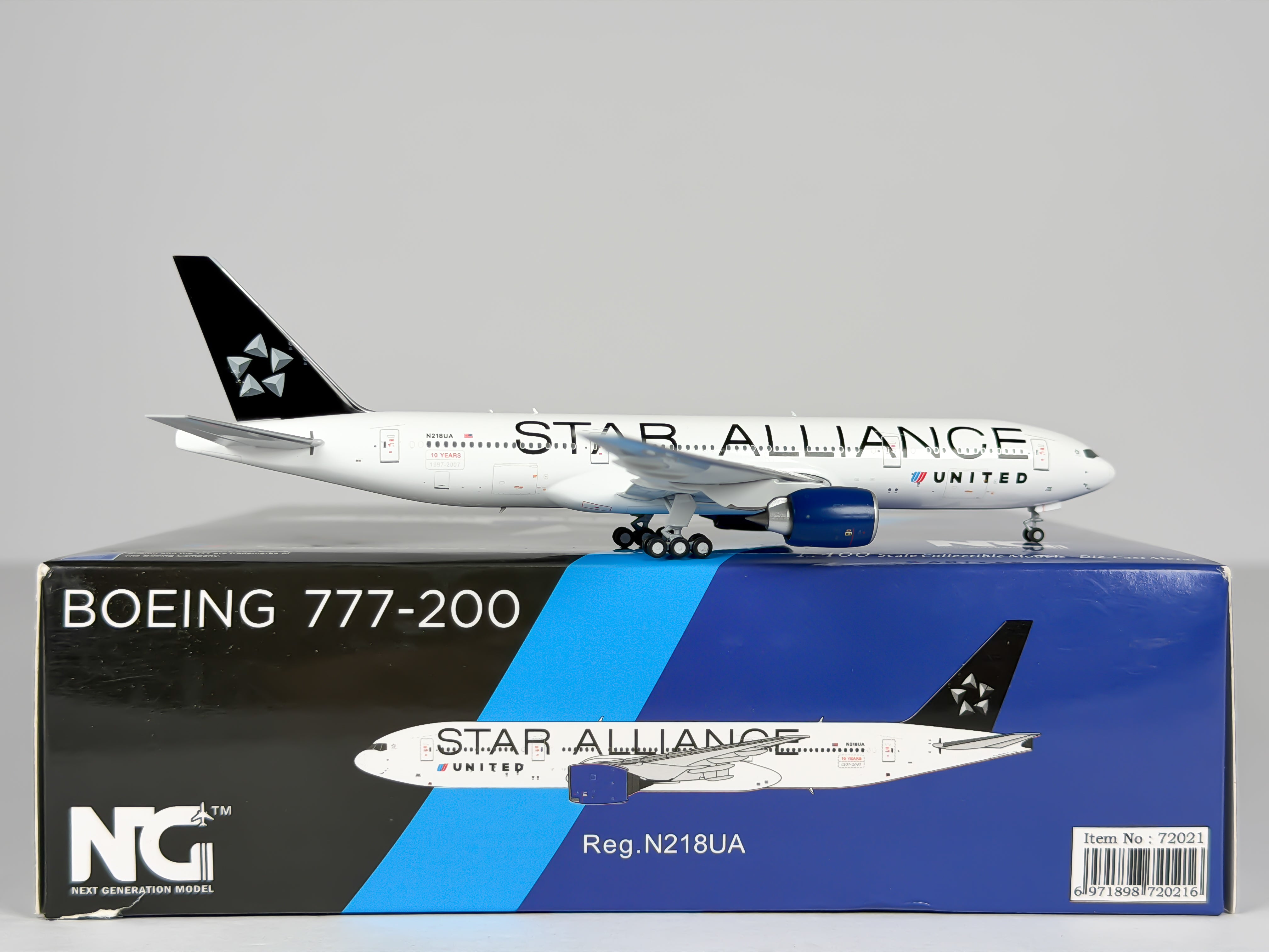 United Airlines Boeing 777-200ER 1:400 NG Models N218UA (72021)