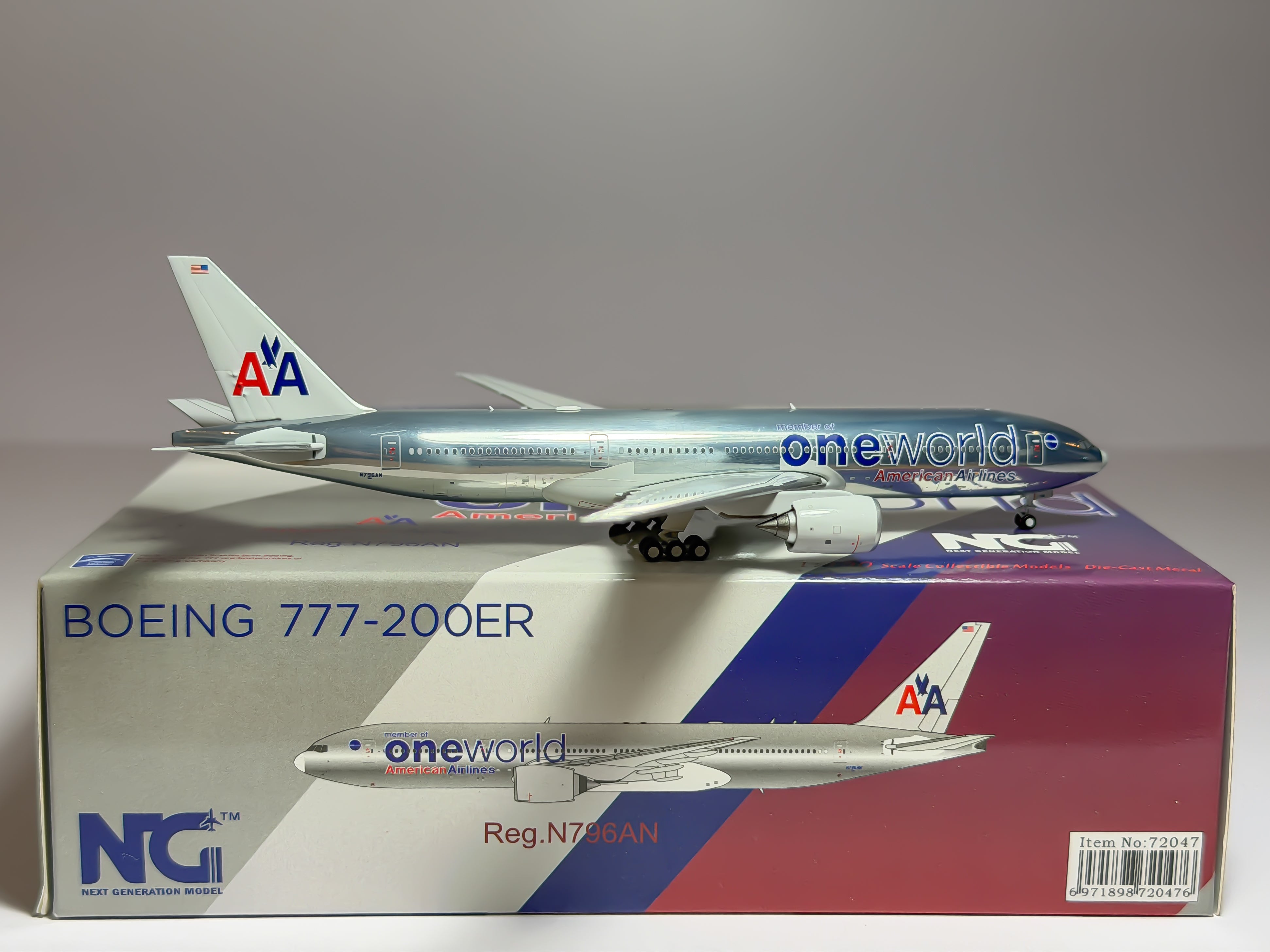 American Airlines Boeing 777-200ER 1:400 NG Models N796AN (72047)