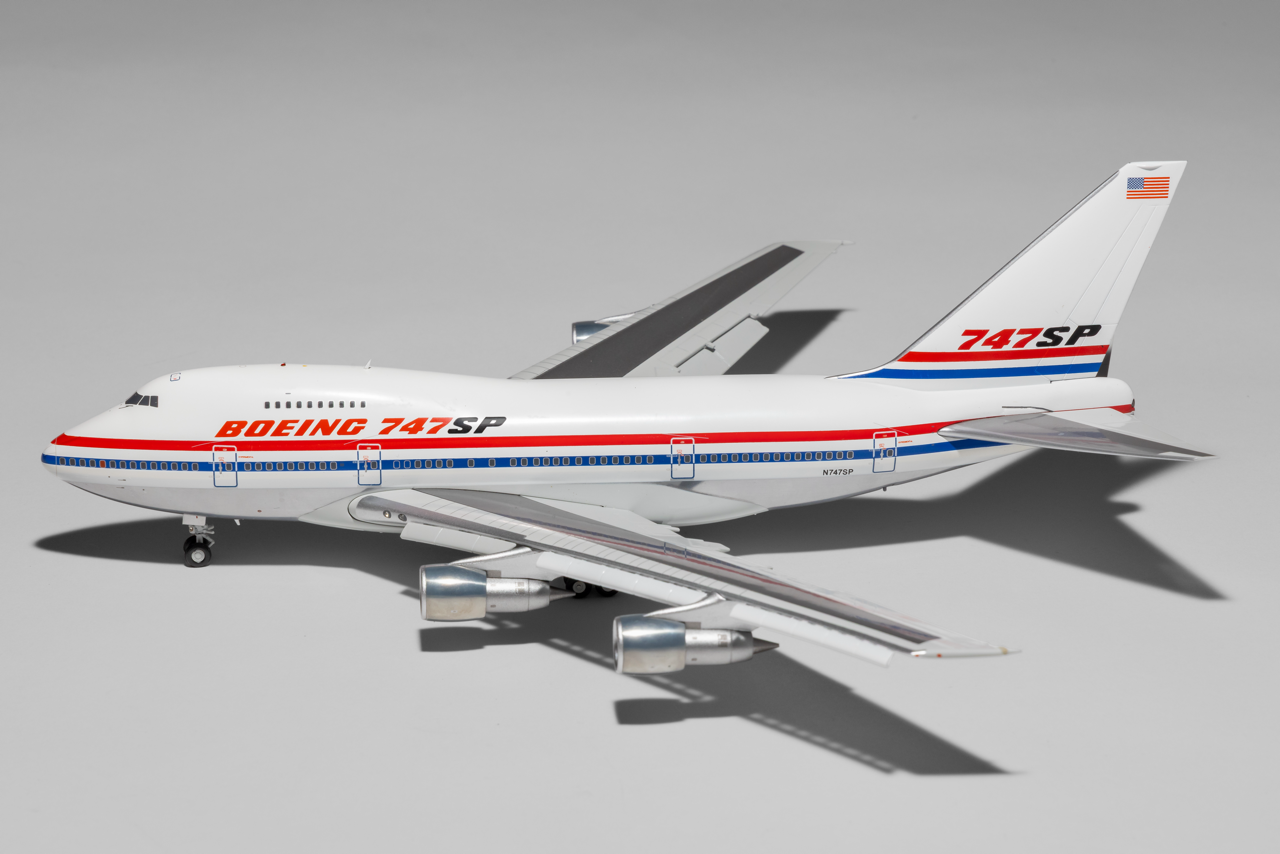 JC Wings 1:200 House Colors Boeing 747SP N747SP Flaps Down LH2458A