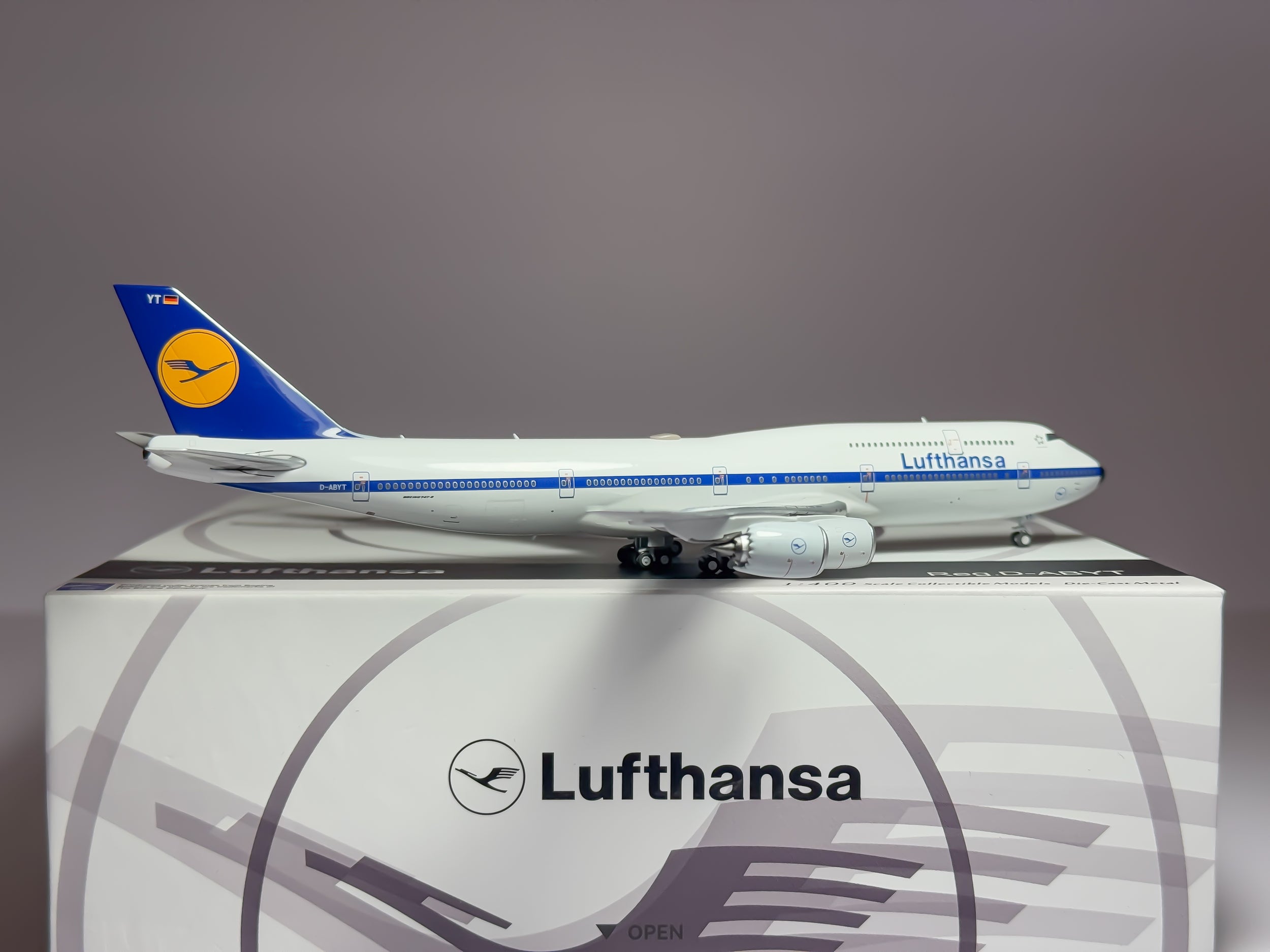 Lufthansa Boeing 747-8i 1:400 NG Models D-ABYT (78016)